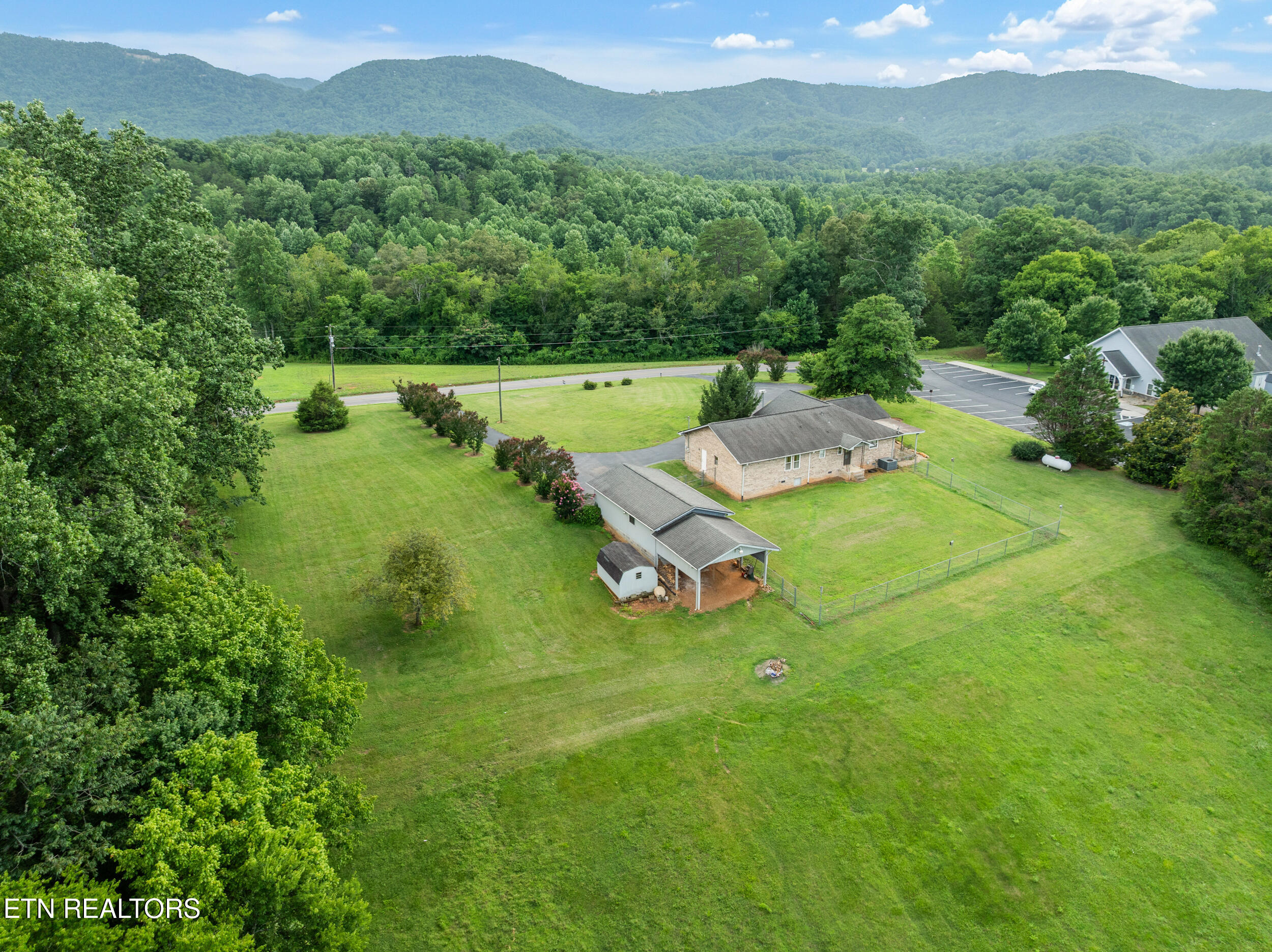 7197 Old Tuckaleechee Road Townsend TN 37882