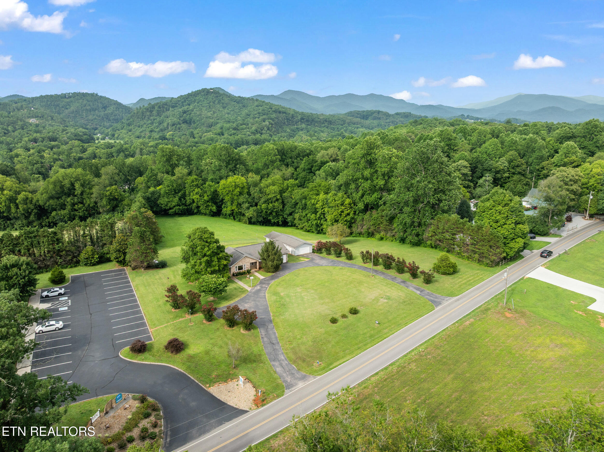 7197 Old Tuckaleechee Road Townsend TN 37882