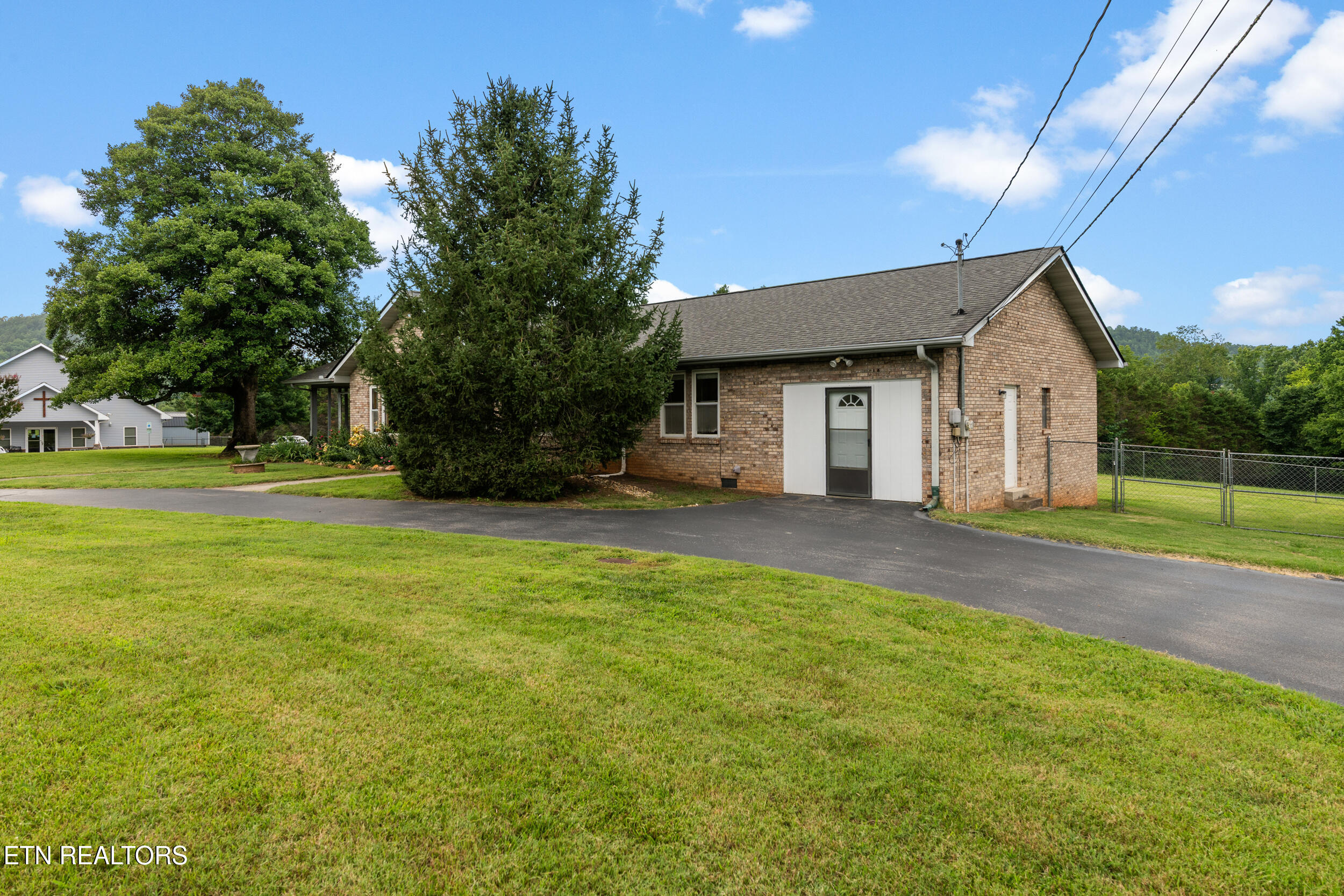 7197 Old Tuckaleechee Road Townsend TN 37882