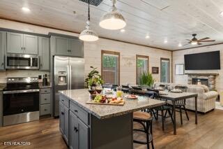 2028 Myrtle Way Pigeon Forge TN 37863