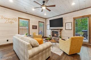 2028 Myrtle Way Pigeon Forge TN 37863
