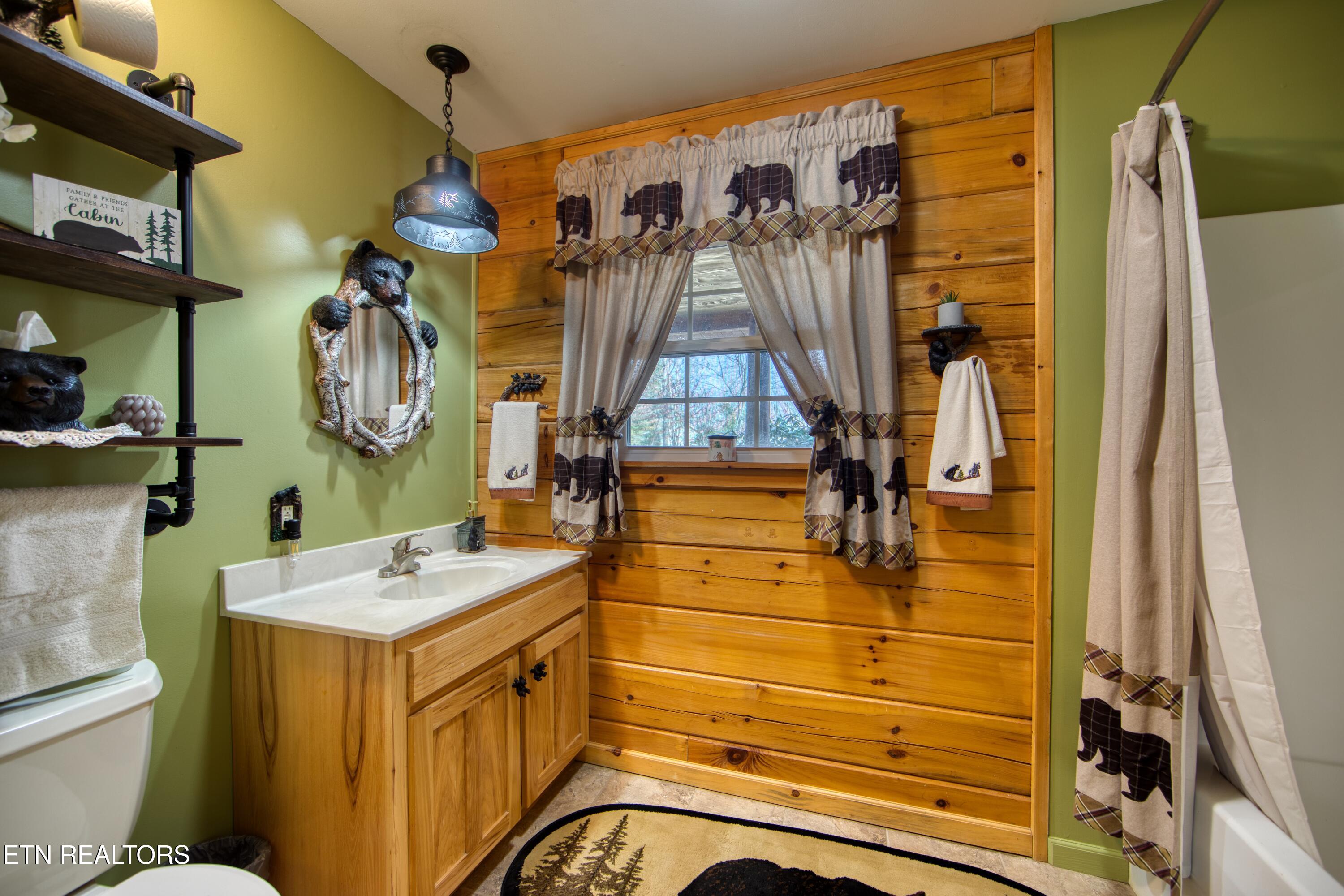250 Briar Point Road Allardt TN 38504