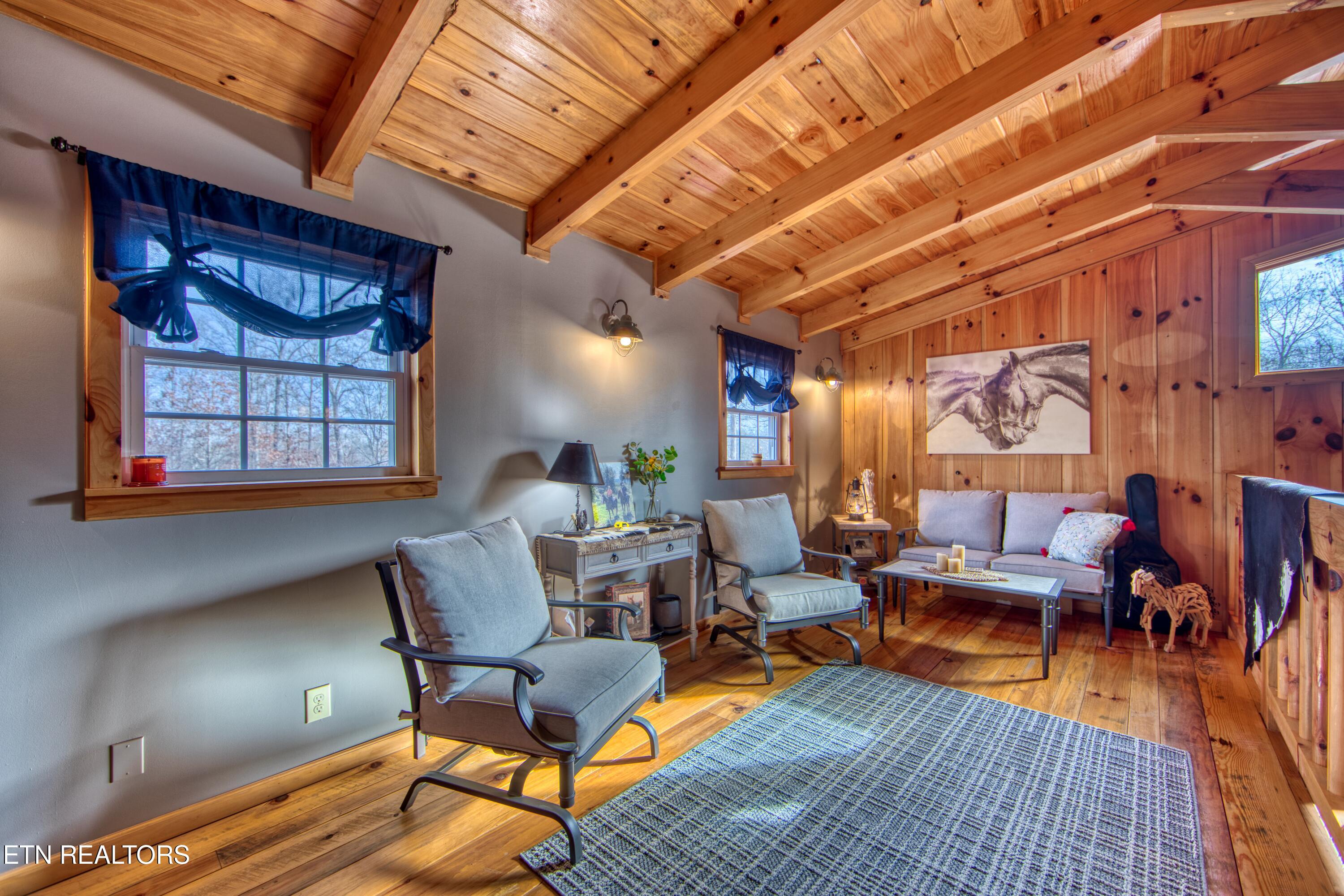 250 Briar Point Road Allardt TN 38504