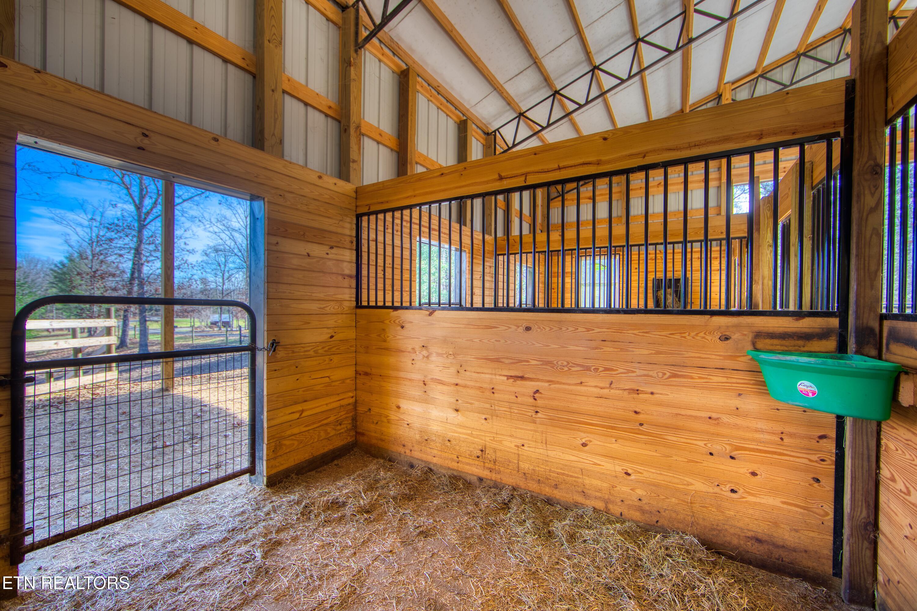 250 Briar Point Road Allardt TN 38504