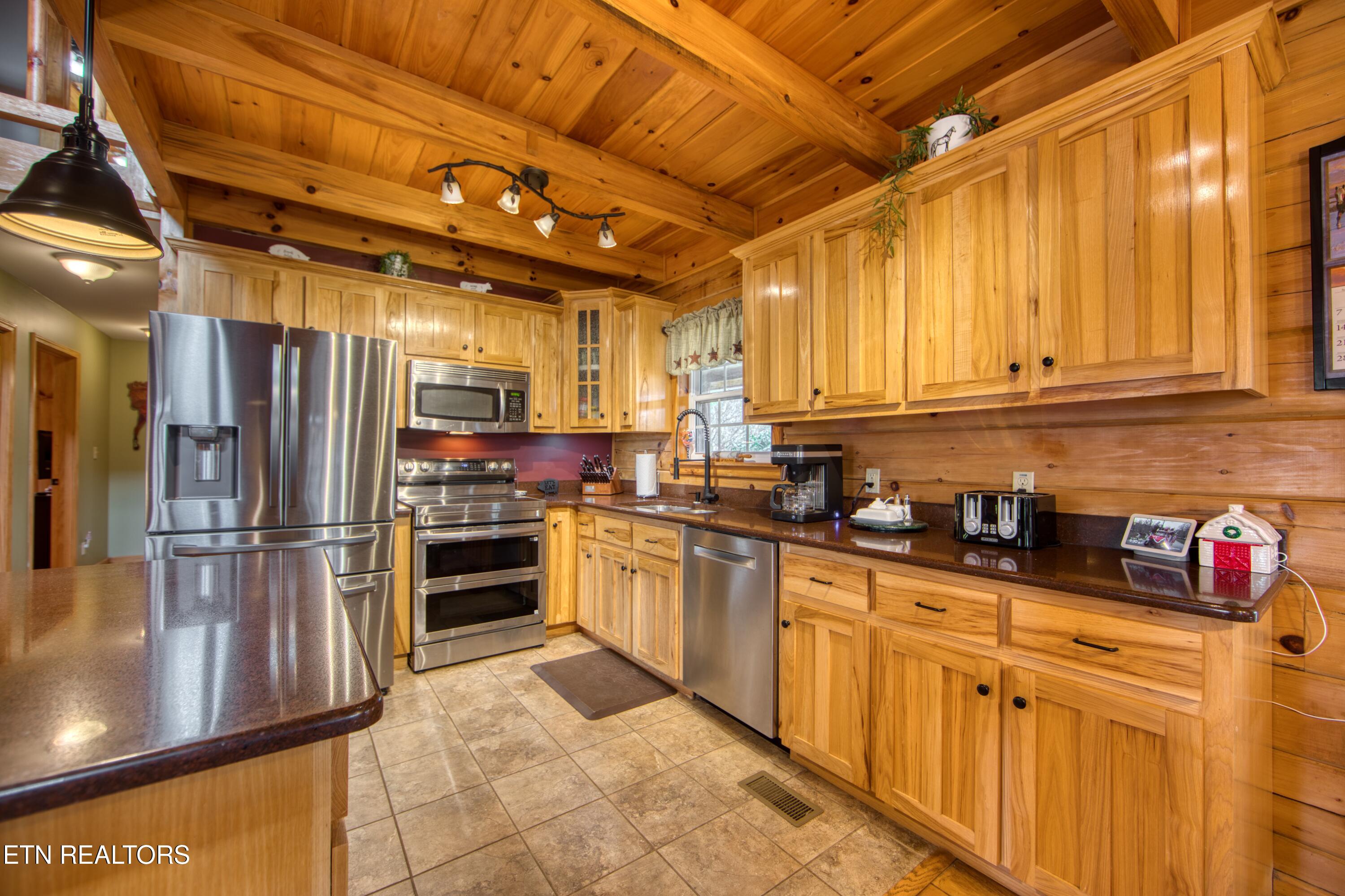 250 Briar Point Road Allardt TN 38504
