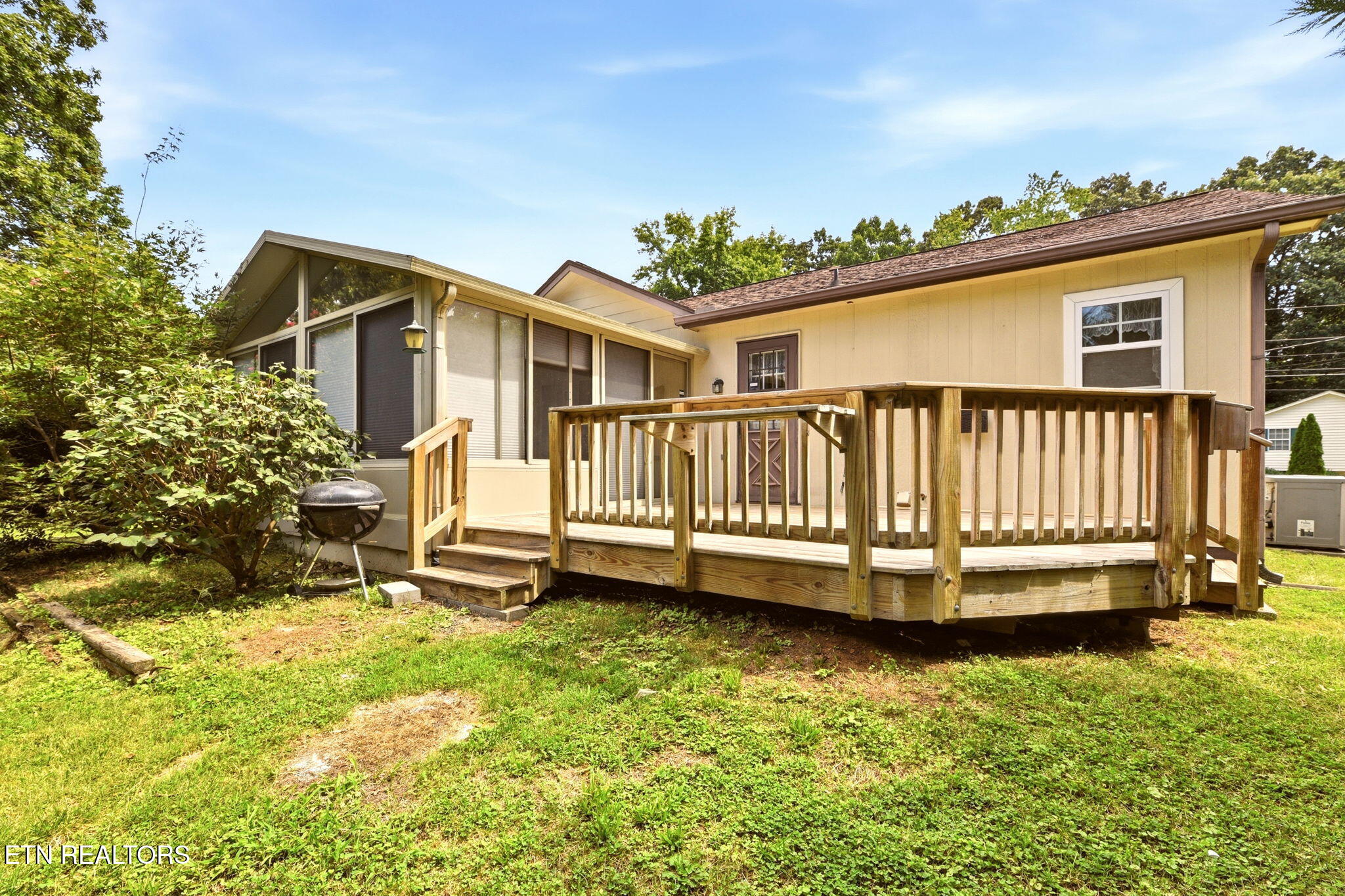 1409 Waynesboro Lane Knoxville TN 37923