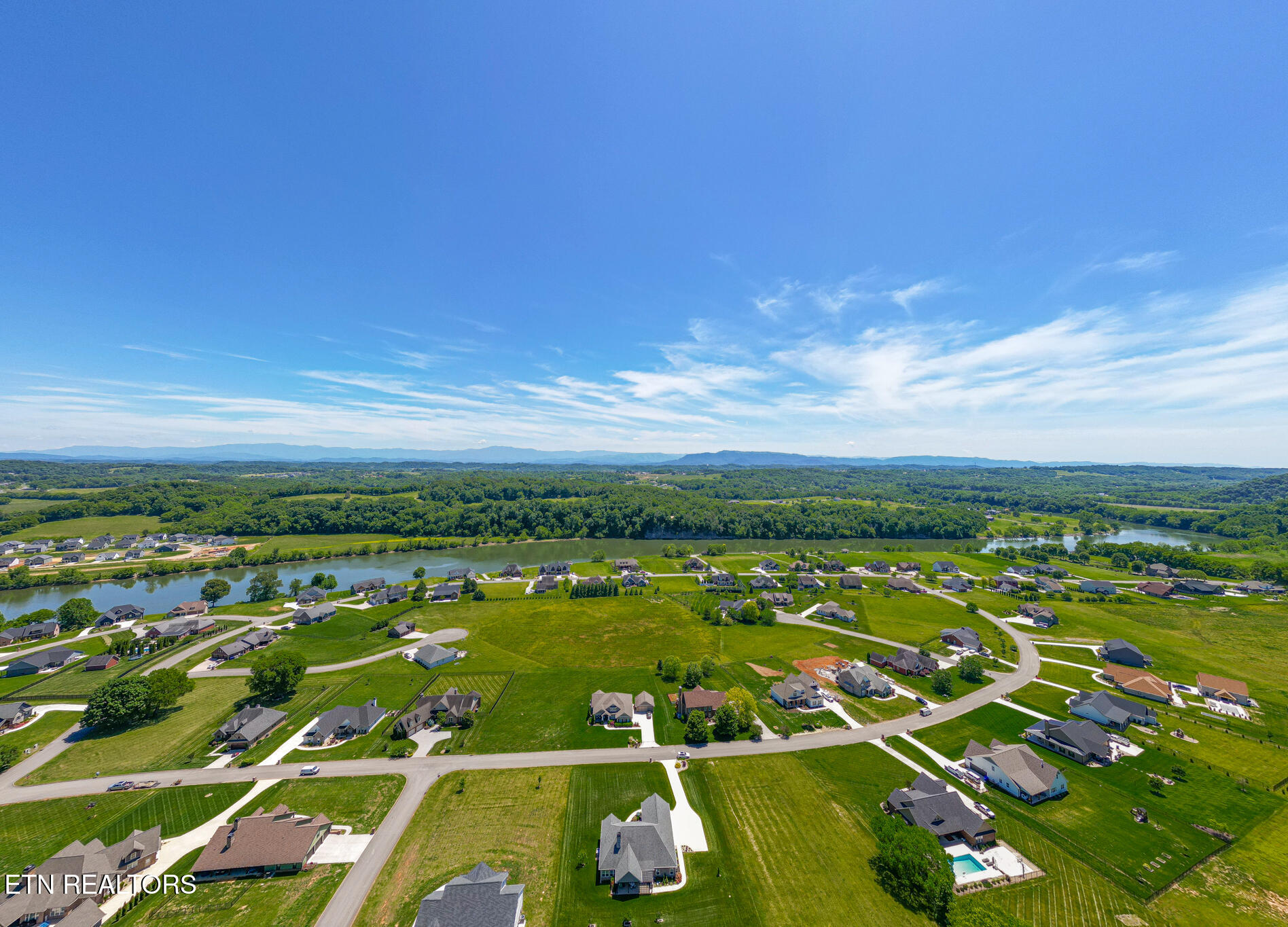 9607 Gunnies Drive Kodak TN 37764