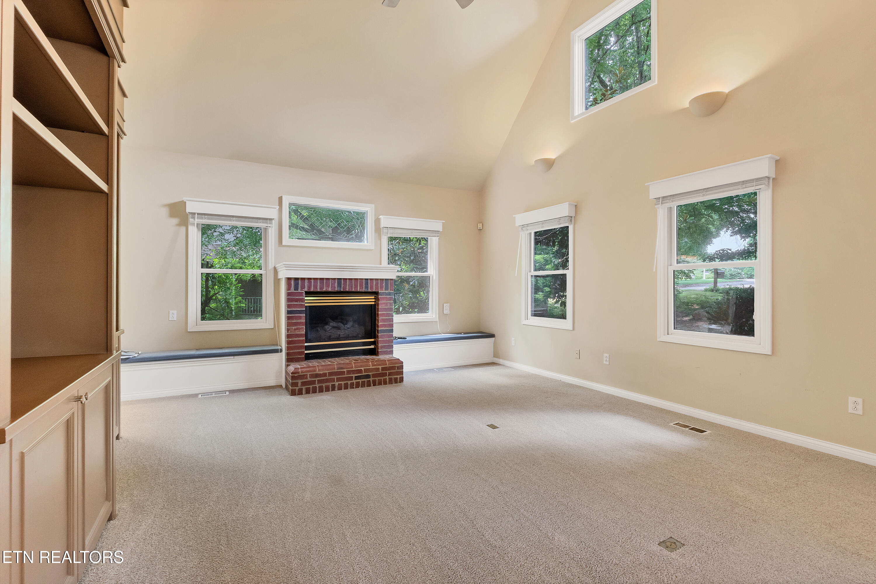1302 Dunbarton Drive Maryville TN 37803