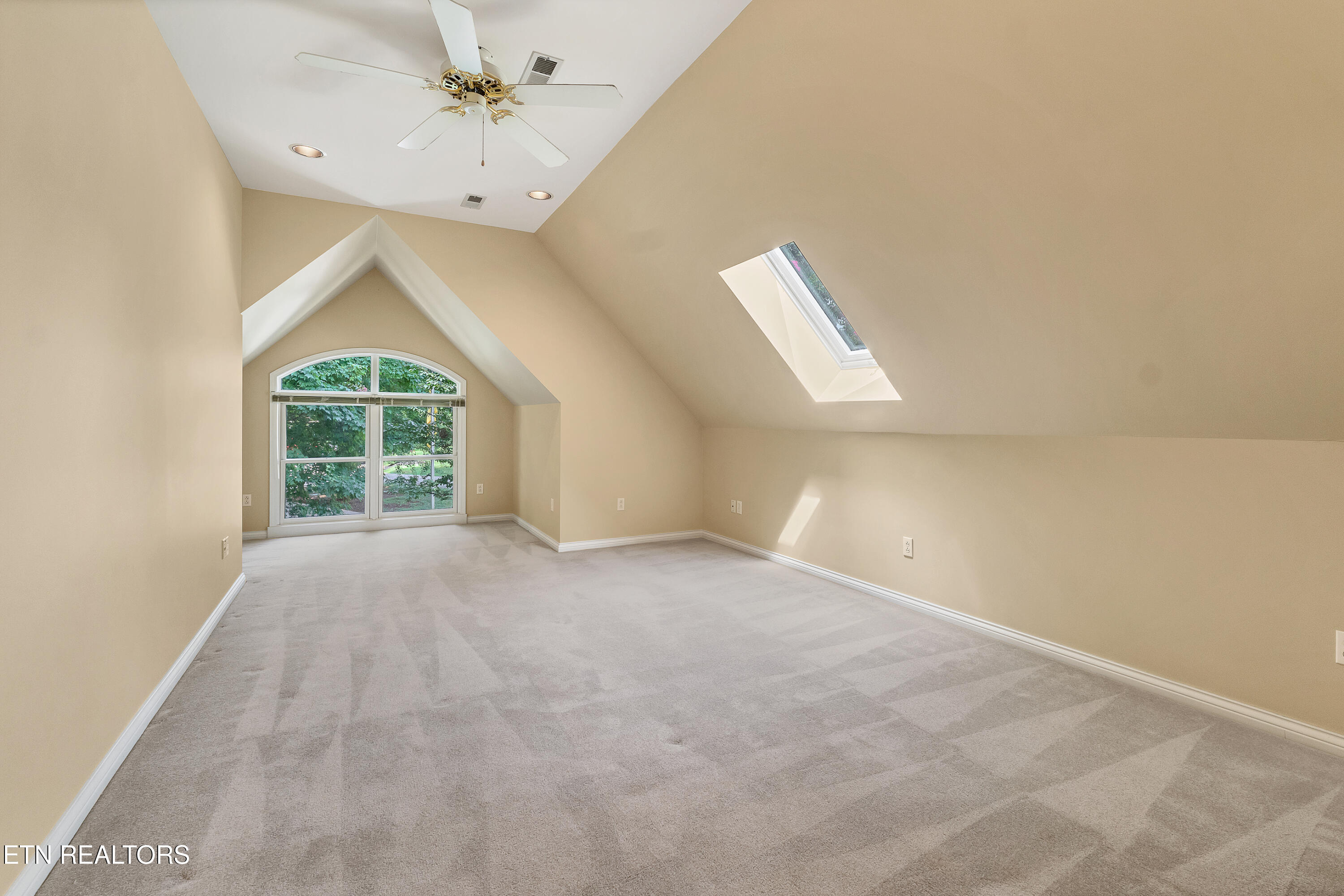 1302 Dunbarton Drive Maryville TN 37803