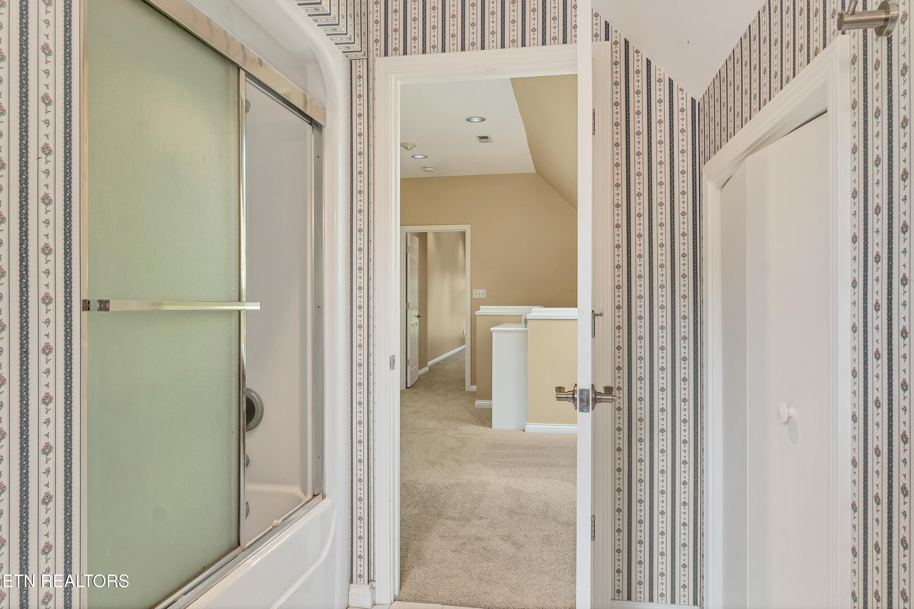 1302 Dunbarton Drive Maryville TN 37803
