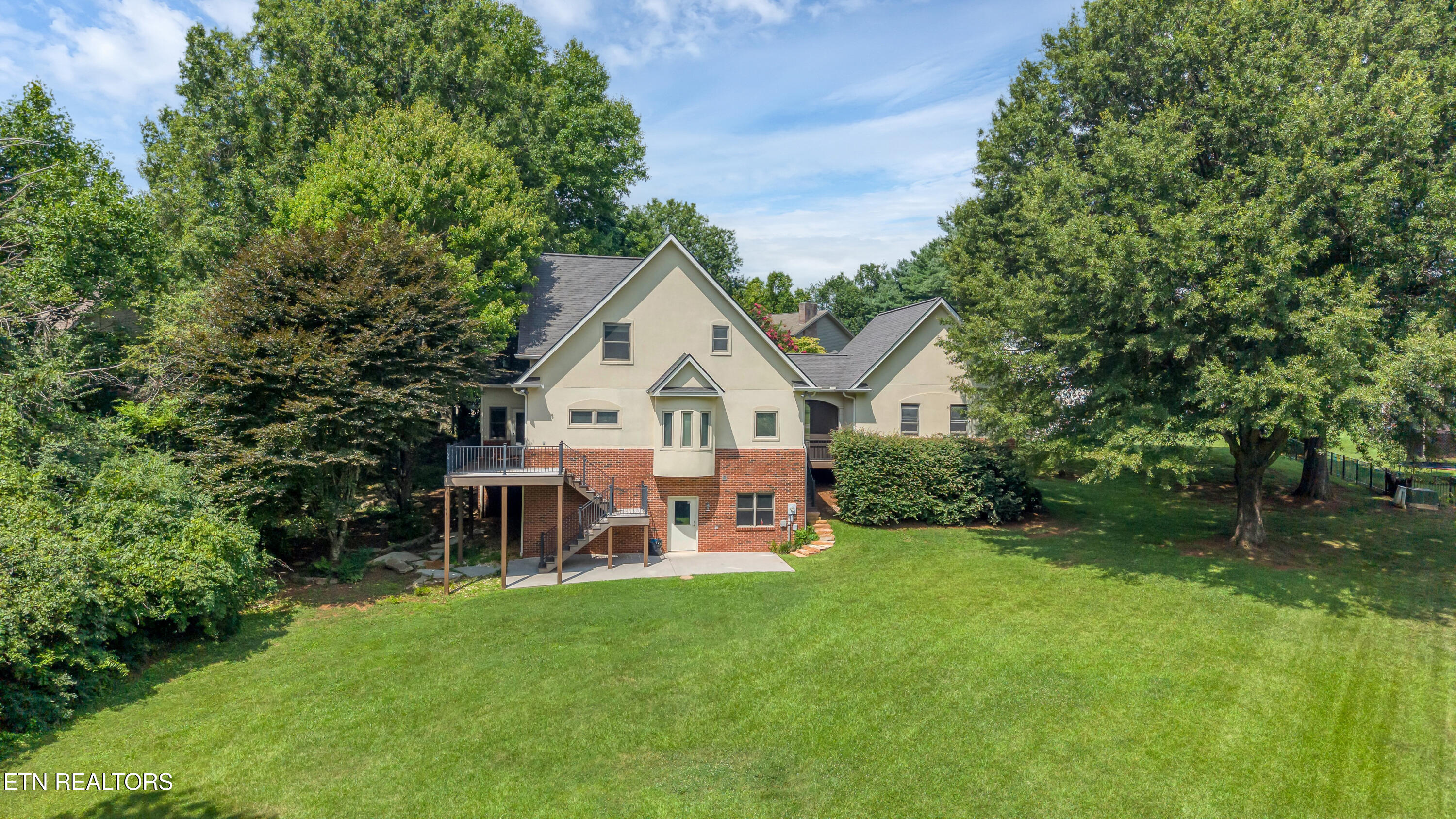 1302 Dunbarton Drive Maryville TN 37803
