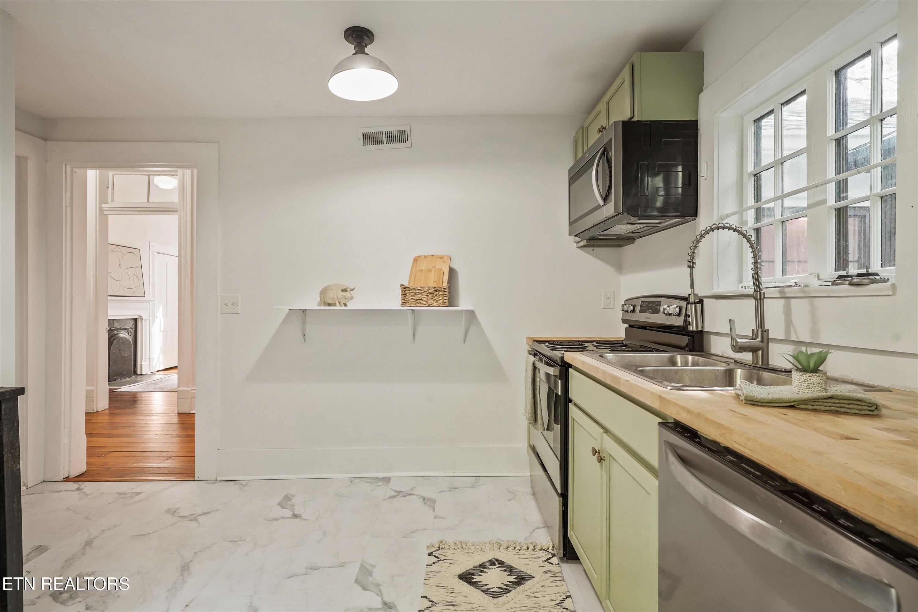 1404 Hannah Avenue Knoxville TN 37921