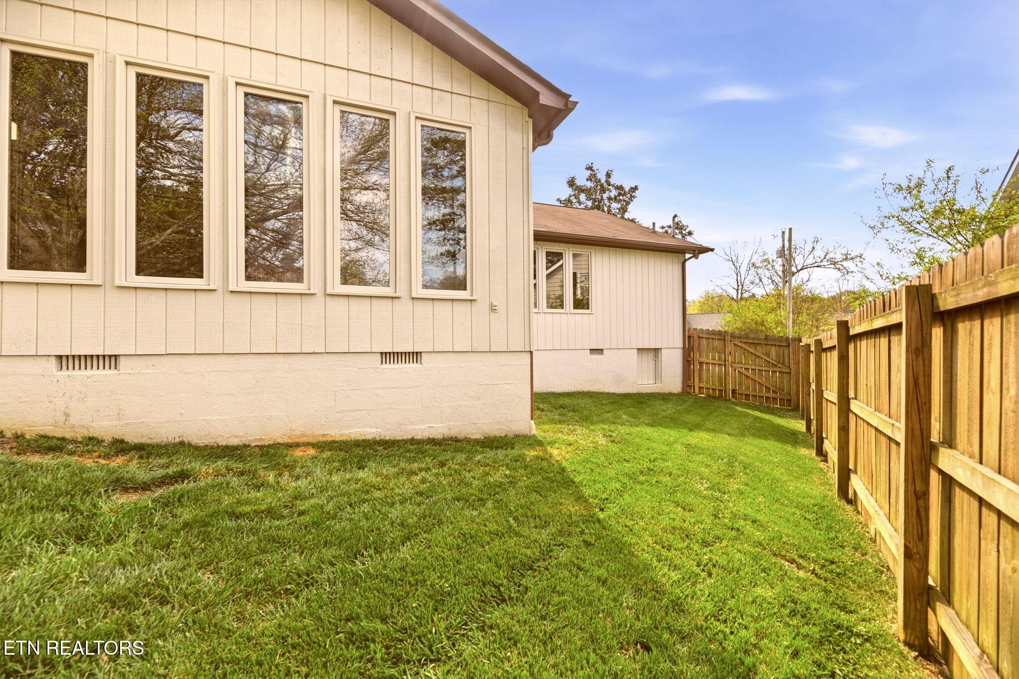 3205 Roanoke Circle Knoxville TN 37920