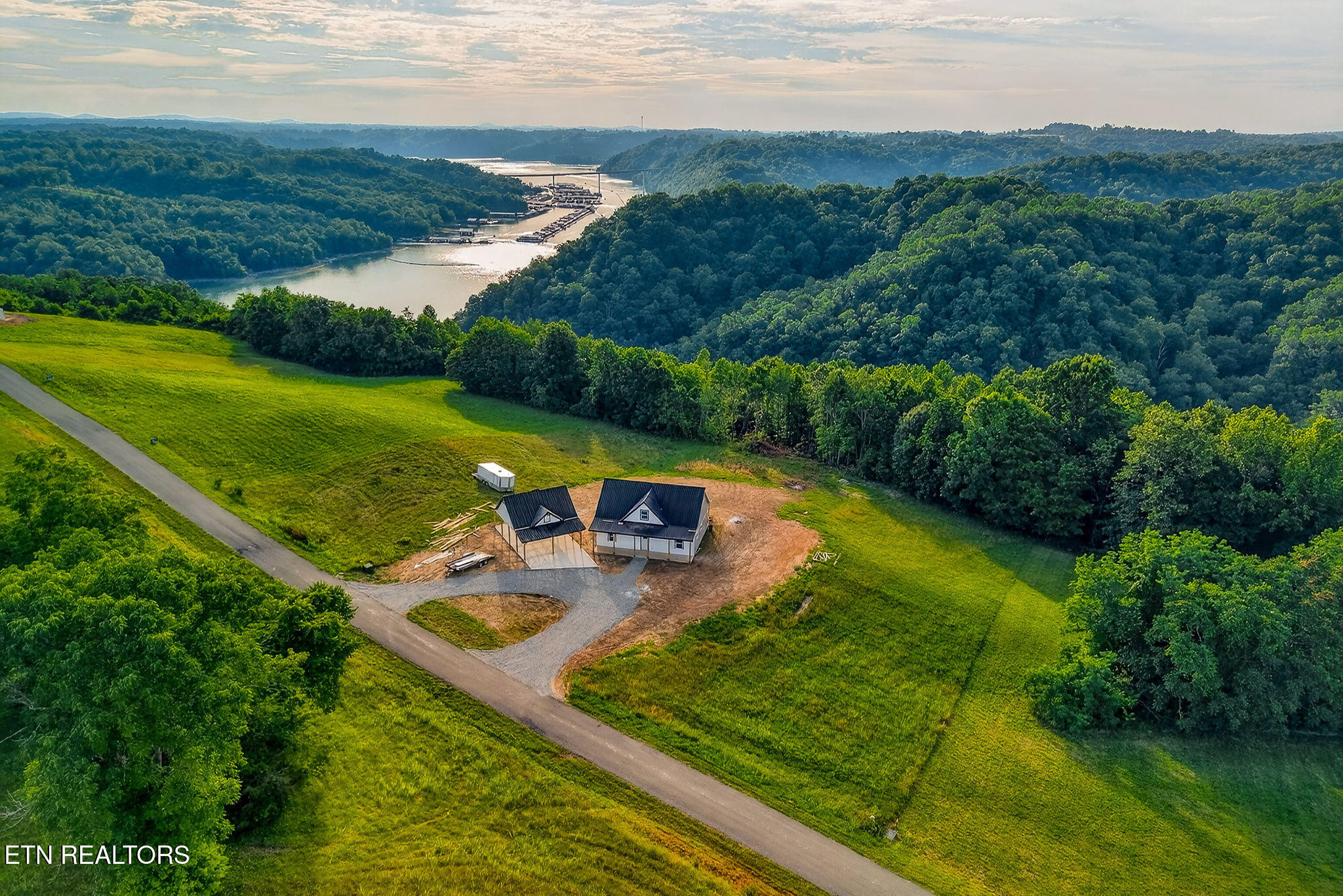 689 Amonett Circle Byrdstown TN 38549
