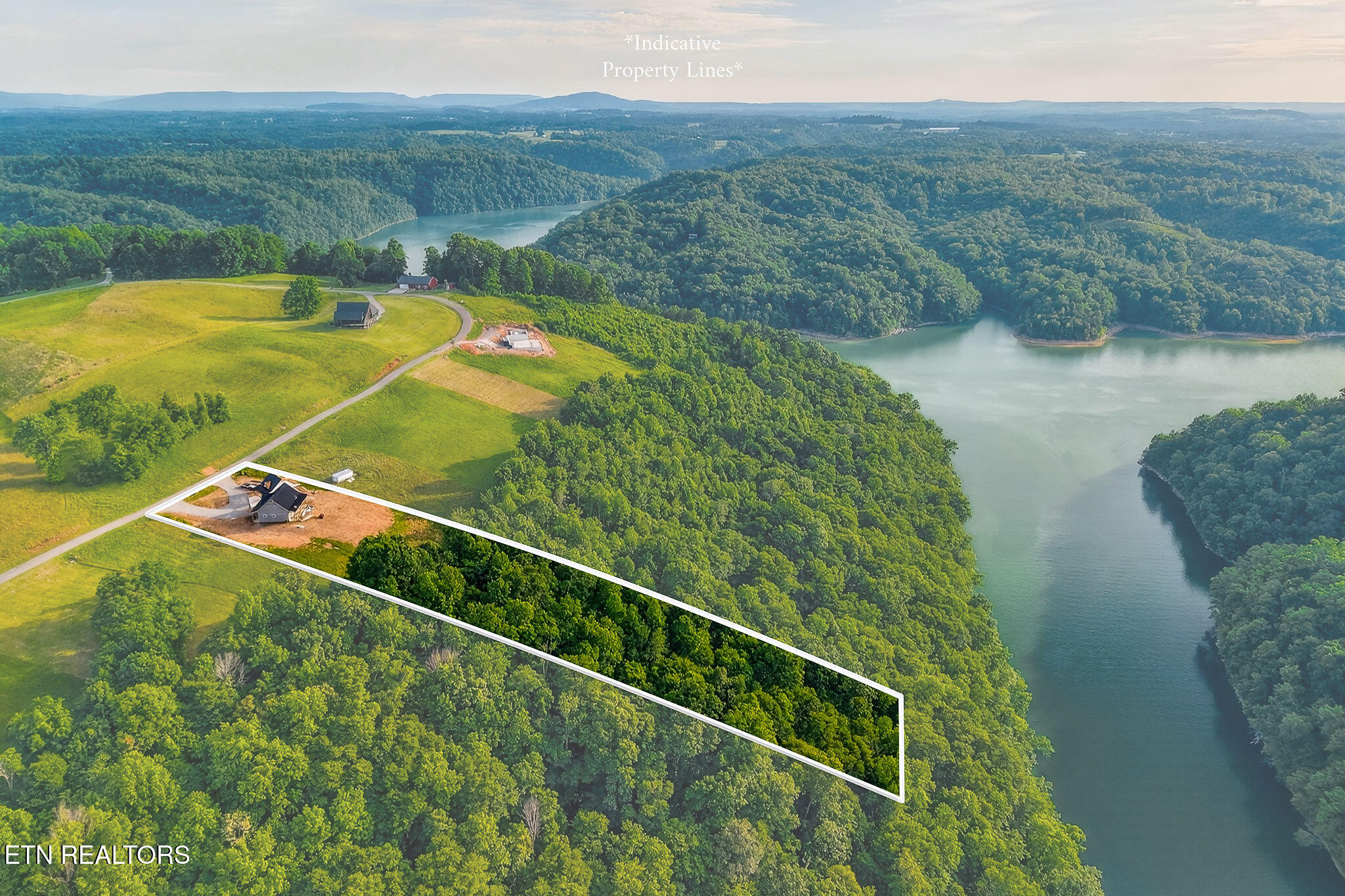 689 Amonett Circle Byrdstown TN 38549