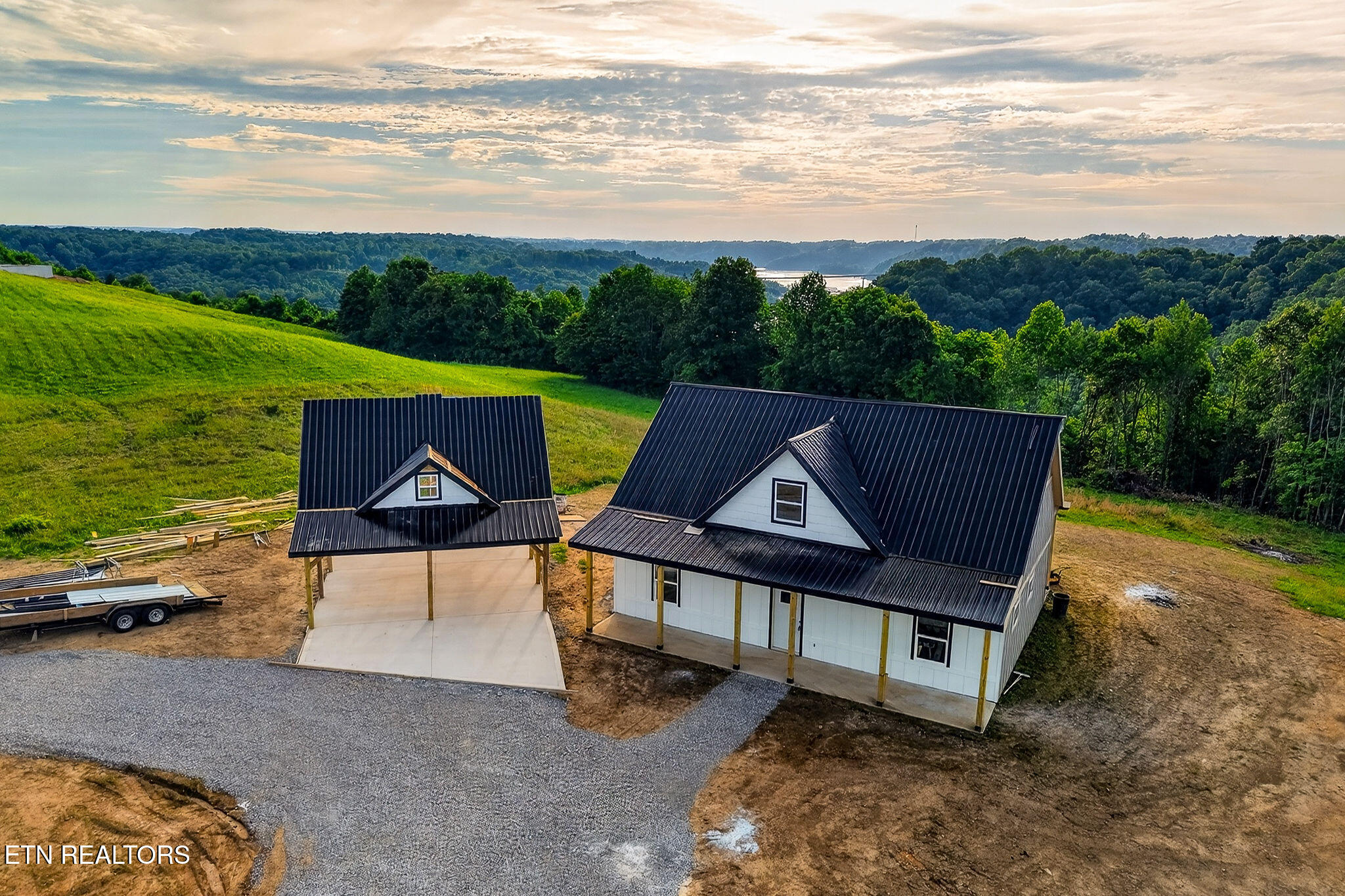 689 Amonett Circle Byrdstown TN 38549