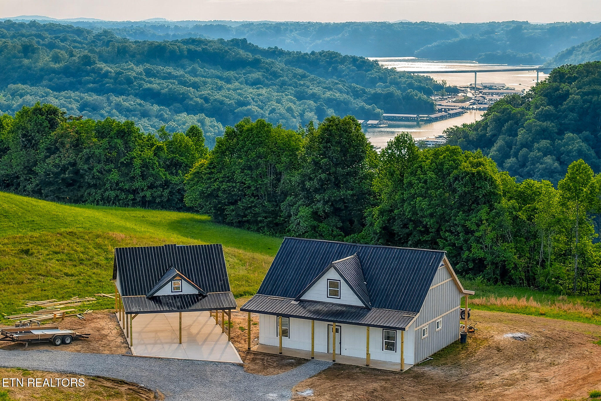 689 Amonett Circle Byrdstown TN 38549