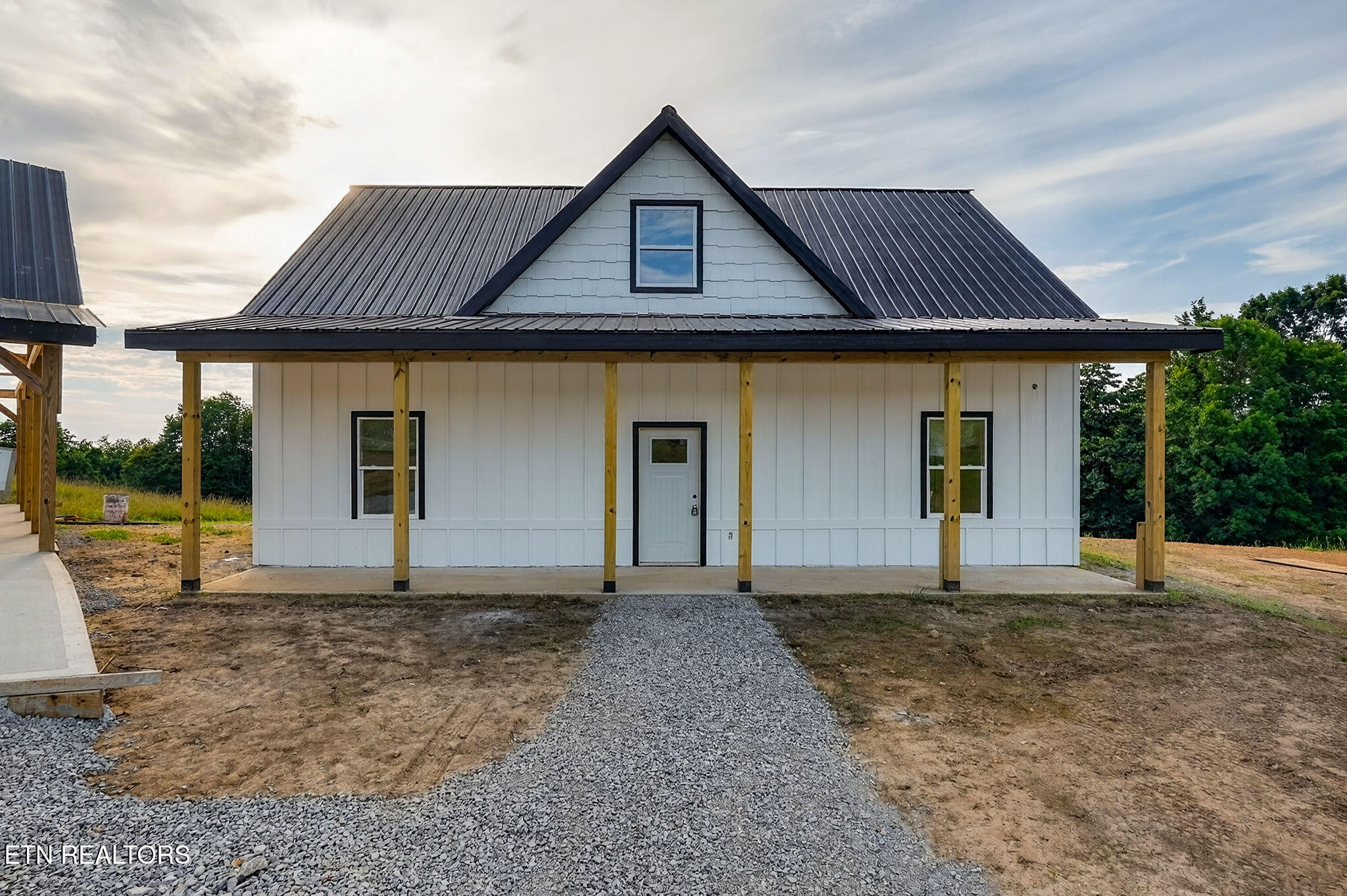 689 Amonett Circle Byrdstown TN 38549