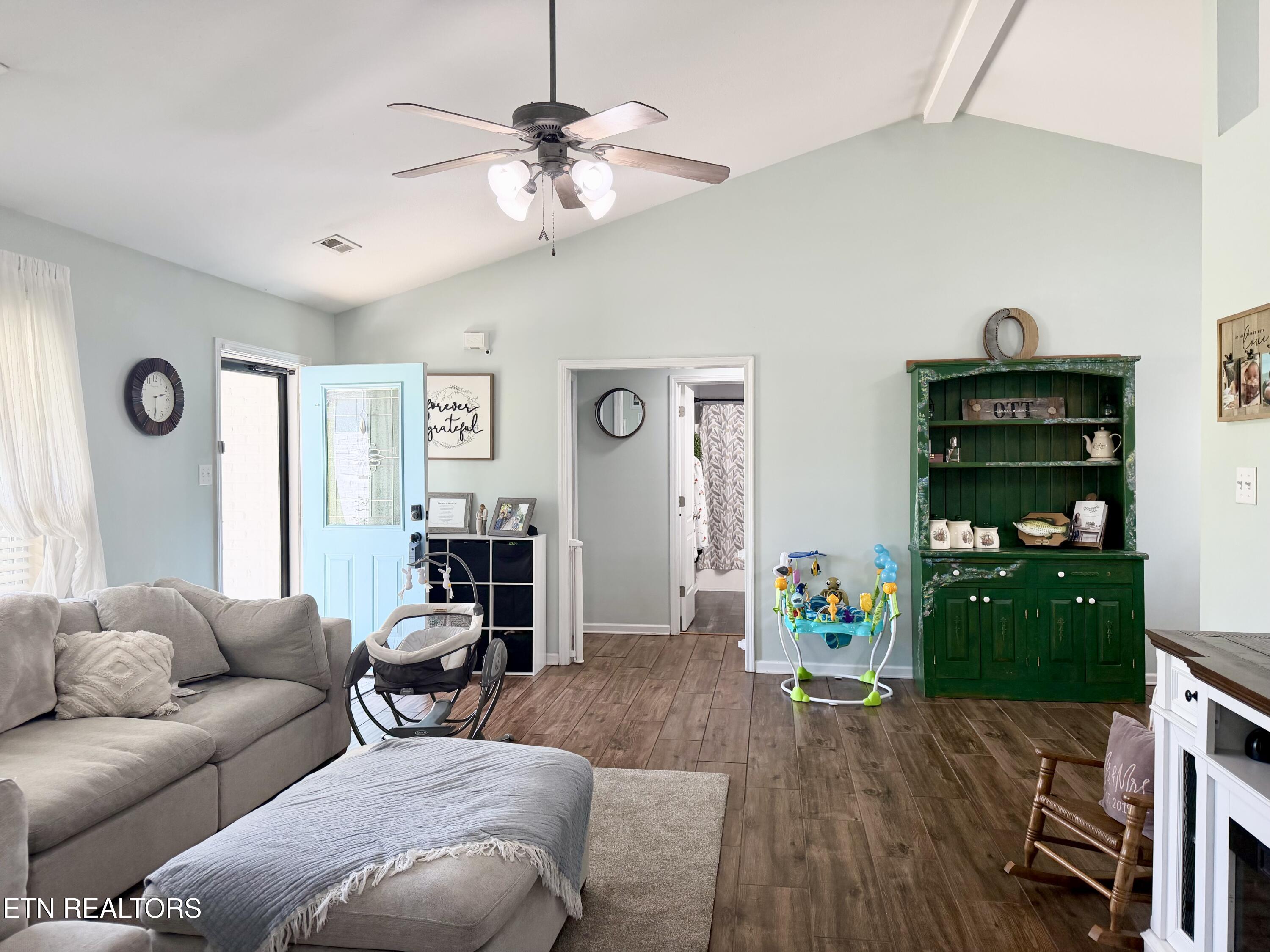 2207 Tuckaleechee Pike Maryville TN 37803