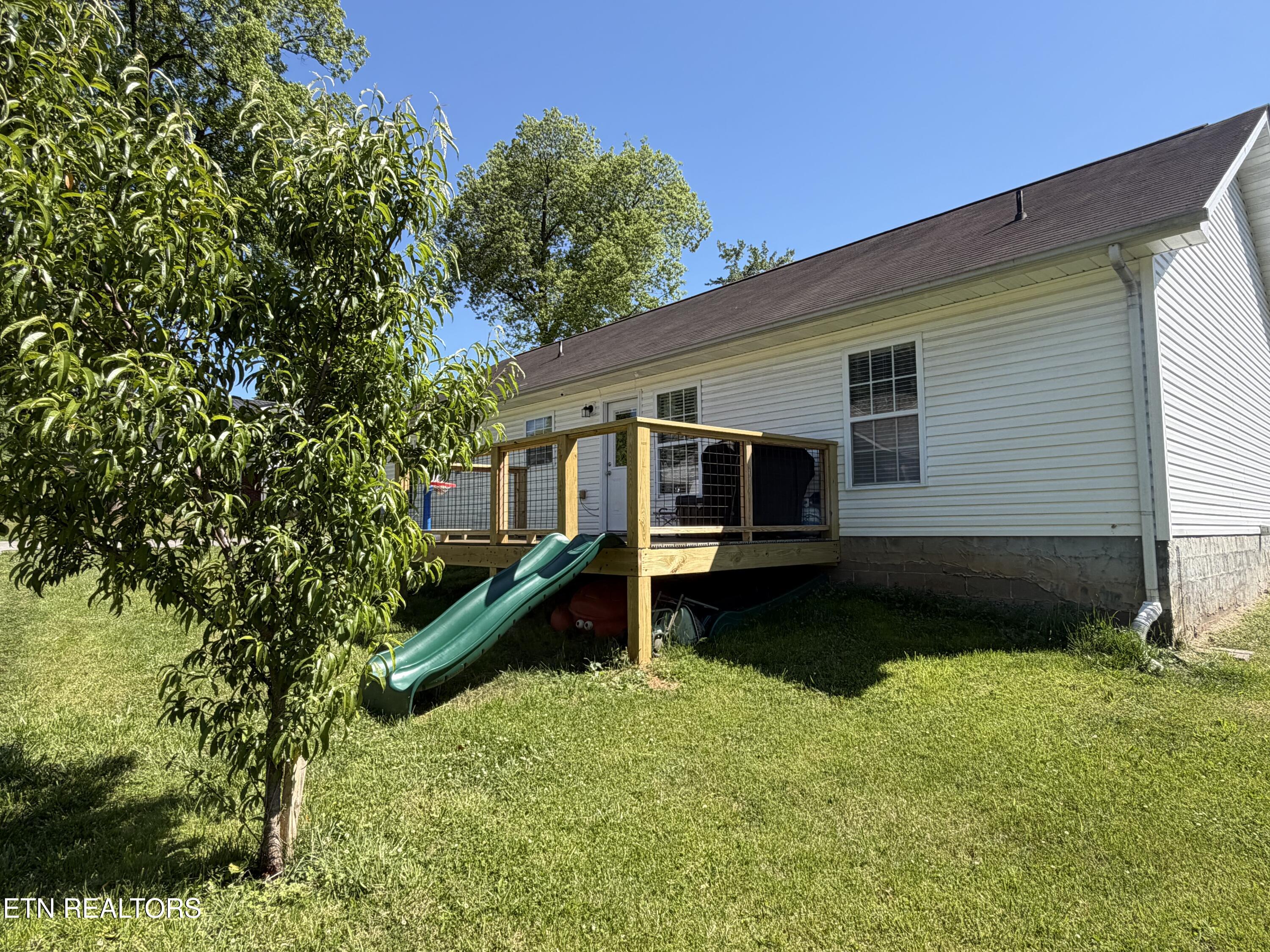 2207 Tuckaleechee Pike Maryville TN 37803