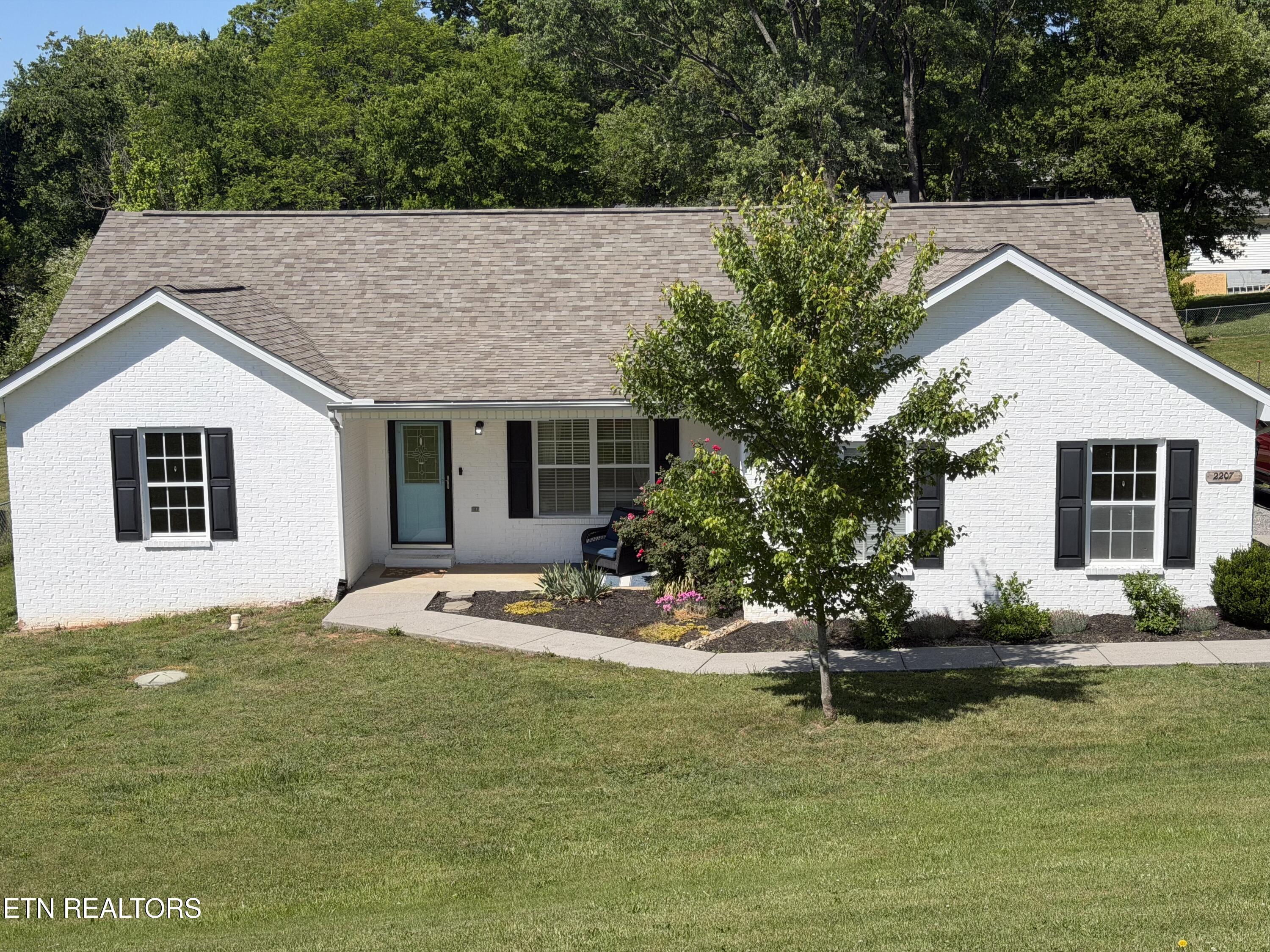 2207 Tuckaleechee Pike Maryville TN 37803