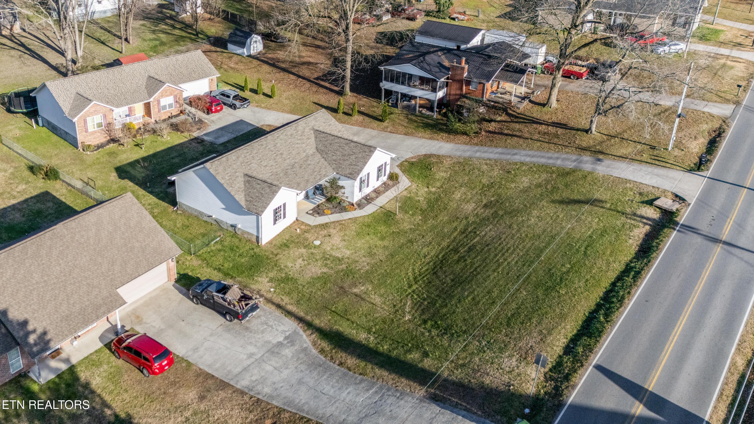 2207 Tuckaleechee Pike Maryville TN 37803