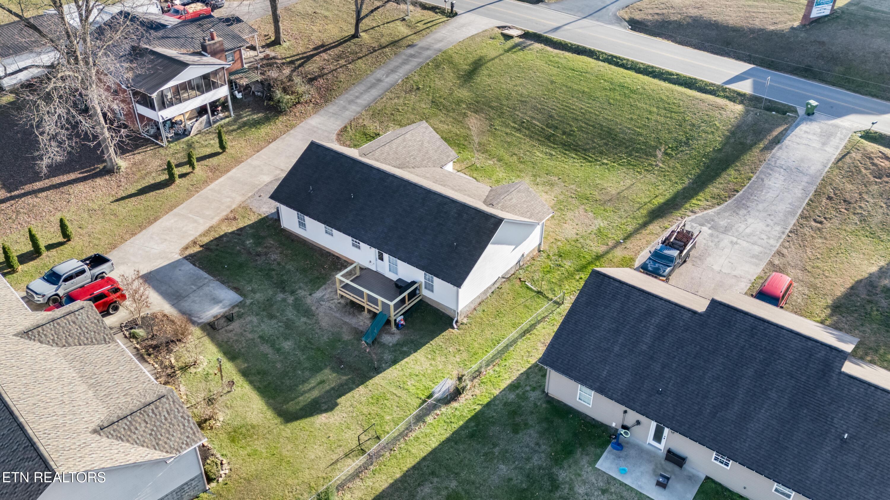 2207 Tuckaleechee Pike Maryville TN 37803