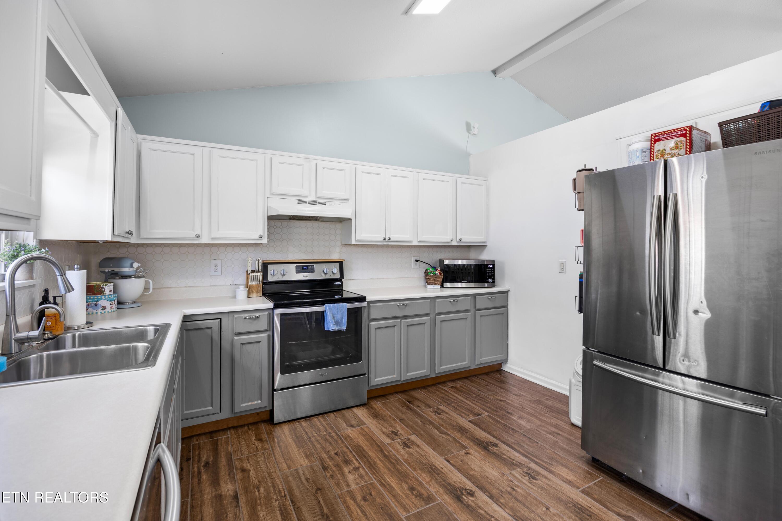 2207 Tuckaleechee Pike Maryville TN 37803