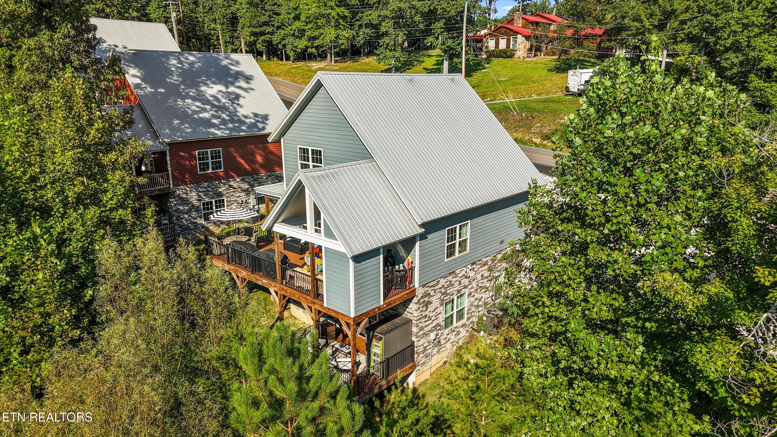1700 Ridge Road Caryville TN 37714