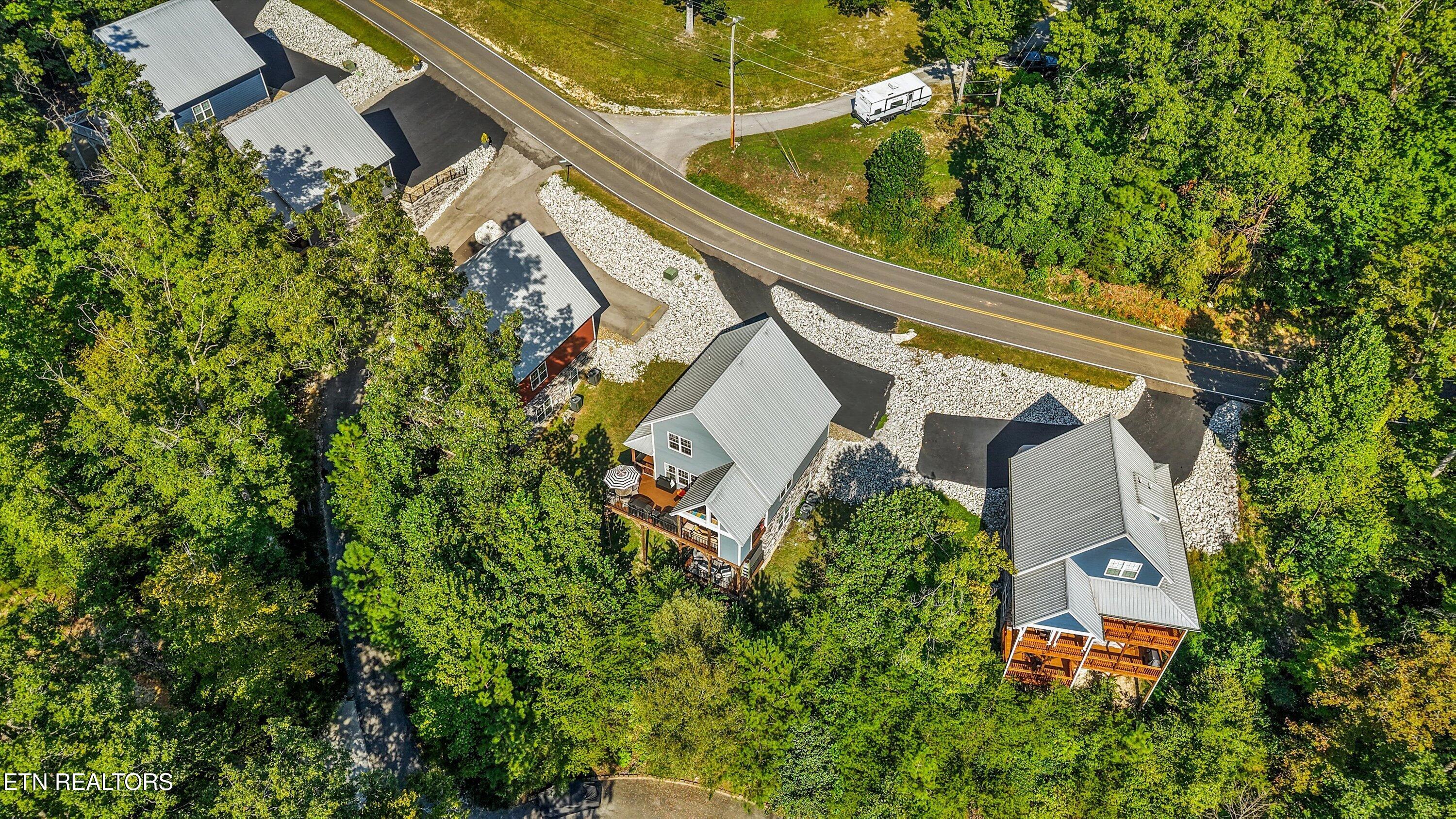 1700 Ridge Road Caryville TN 37714