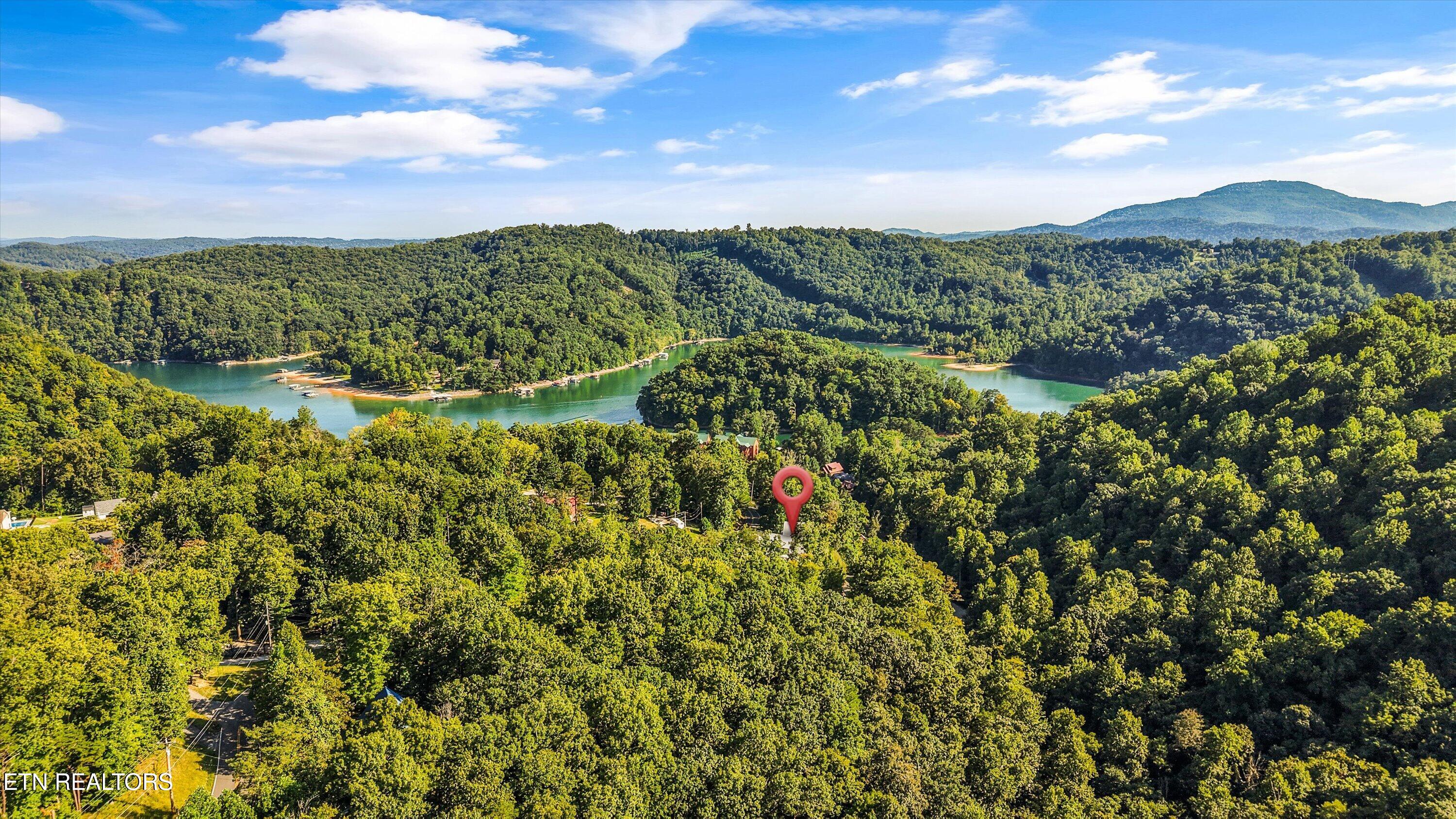 1700 Ridge Road Caryville TN 37714