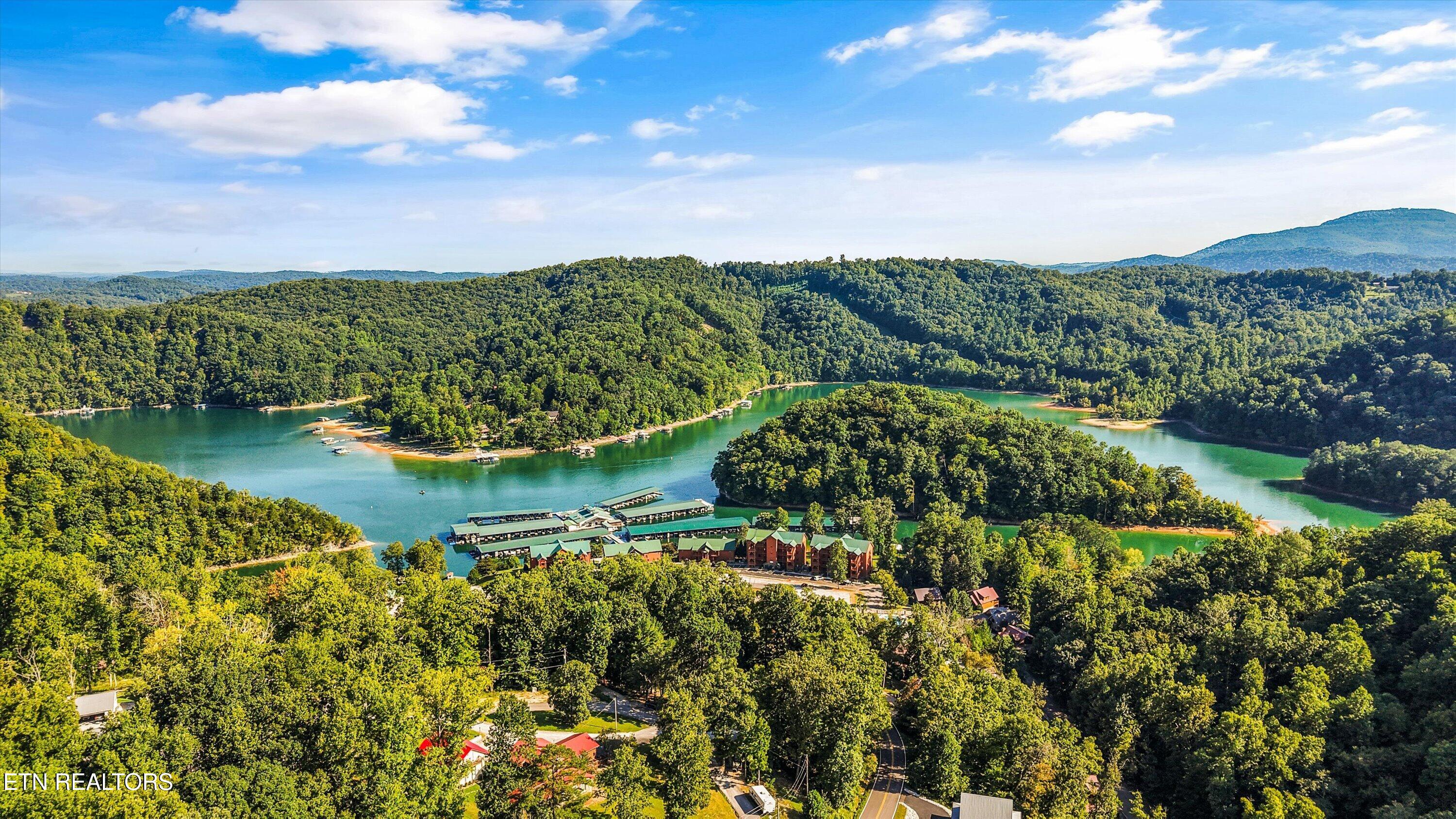1700 Ridge Road Caryville TN 37714