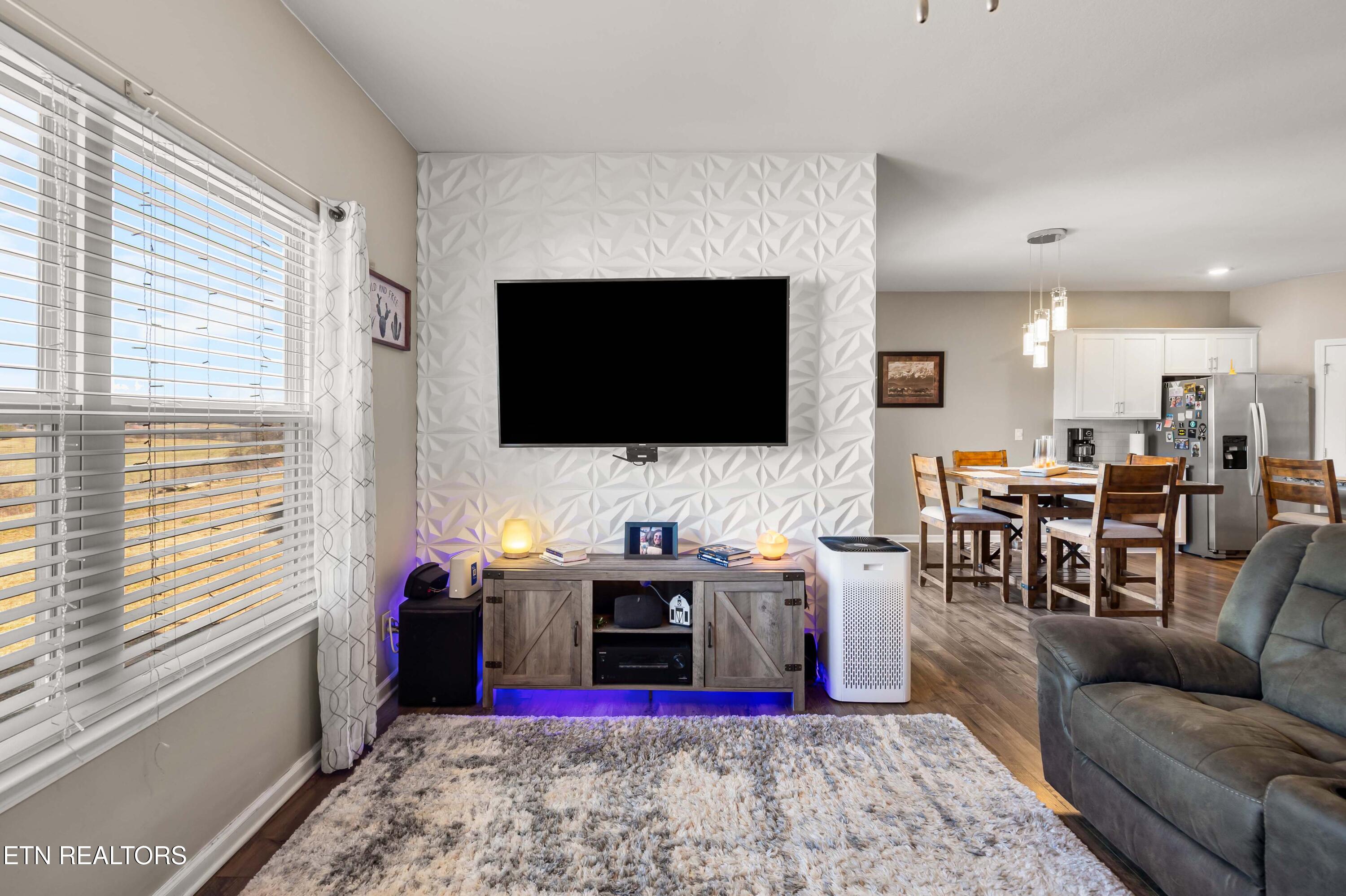 294 Cedar Park Drive Loudon TN 37774