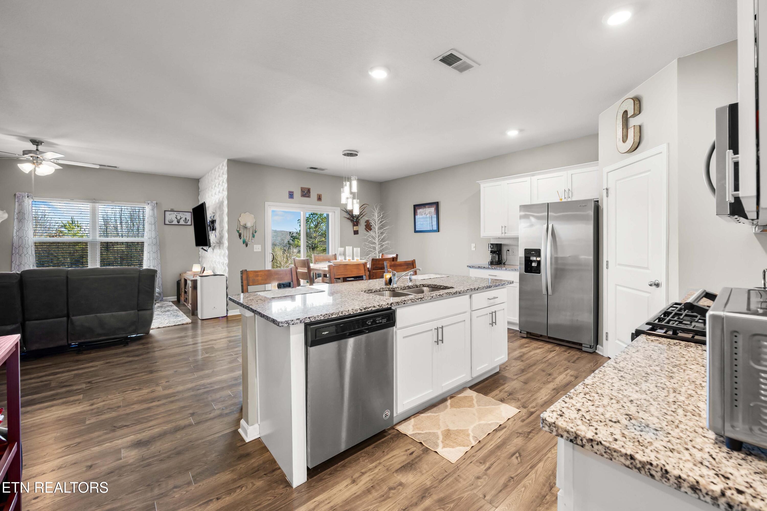 294 Cedar Park Drive Loudon TN 37774