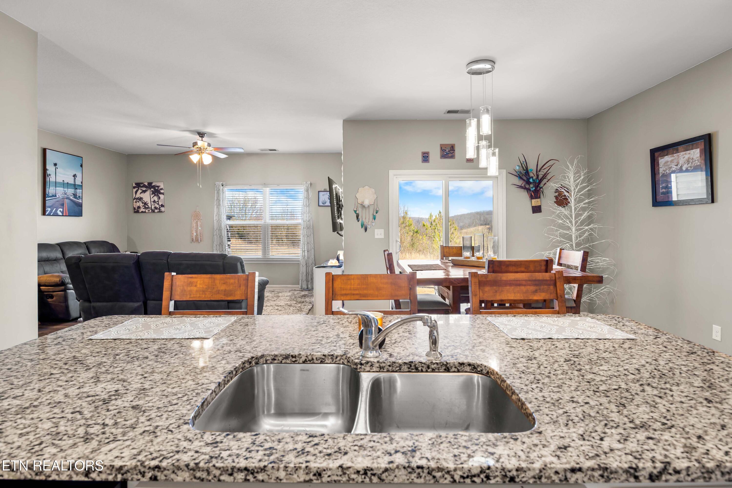 294 Cedar Park Drive Loudon TN 37774