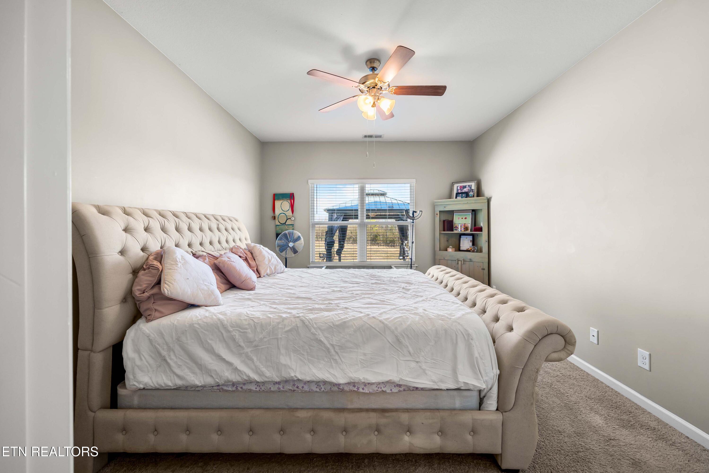 294 Cedar Park Drive Loudon TN 37774