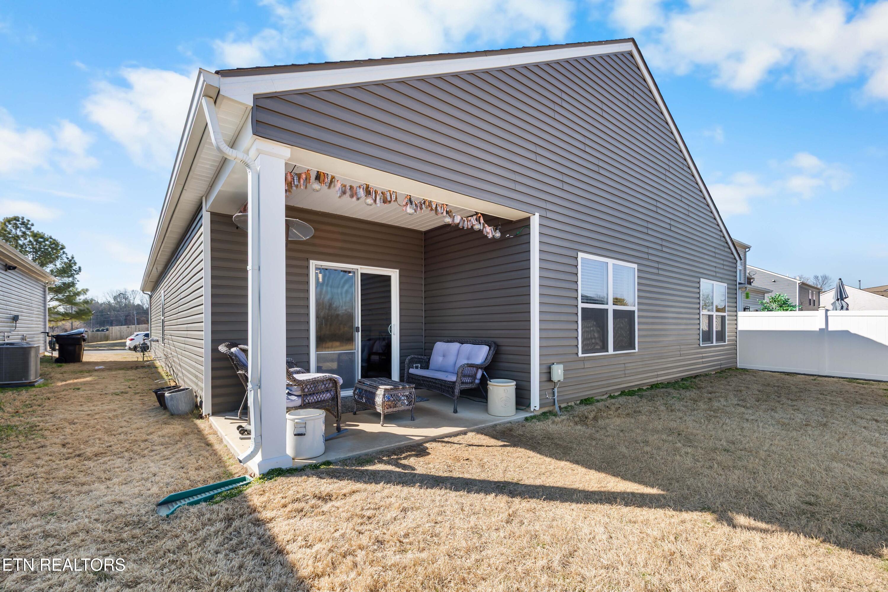 294 Cedar Park Drive Loudon TN 37774