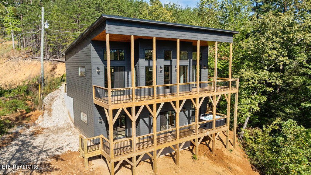 1731 Bluff Ridge Road Sevierville TN 37876