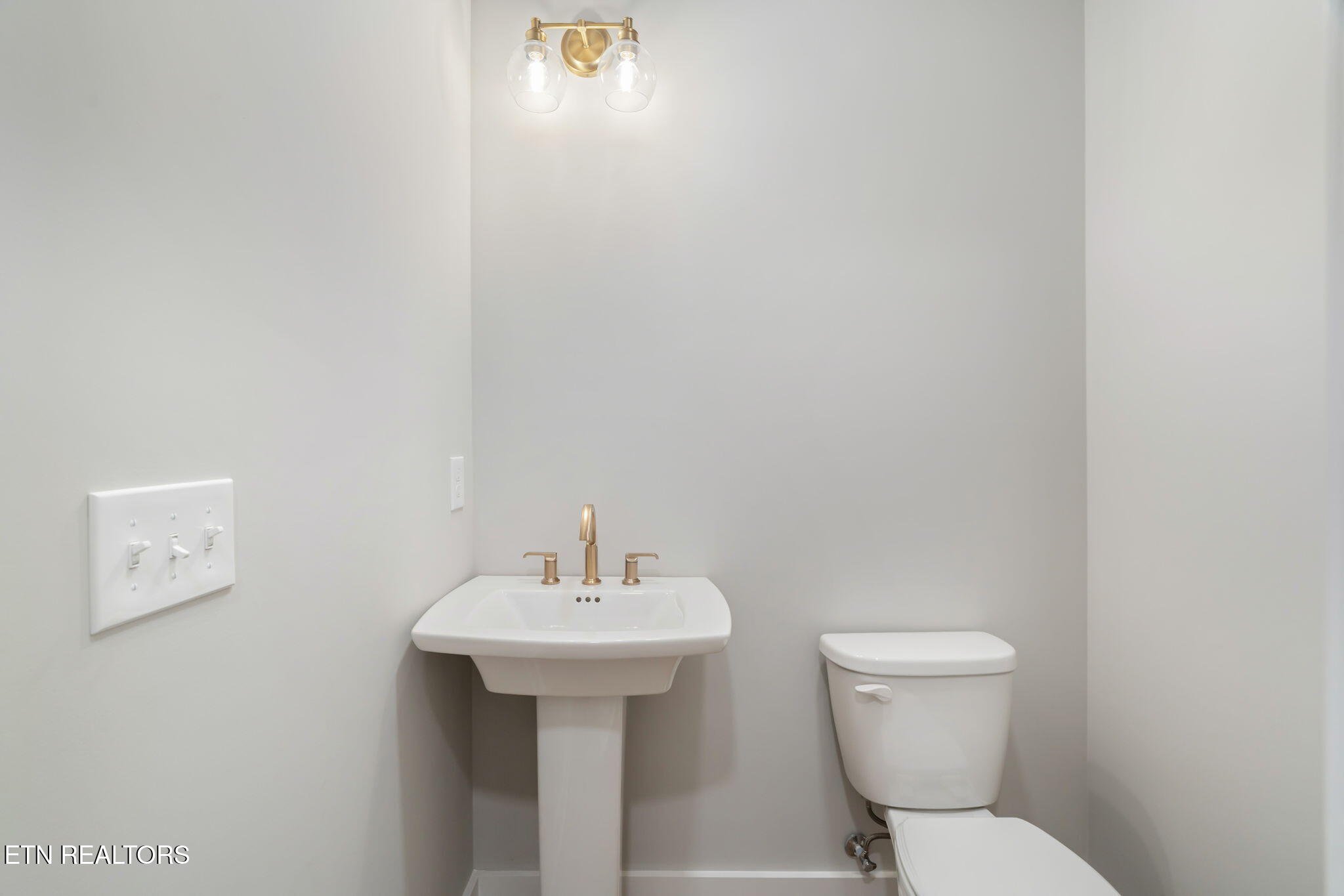 204 Goldcrest Drive Vonore TN 37885