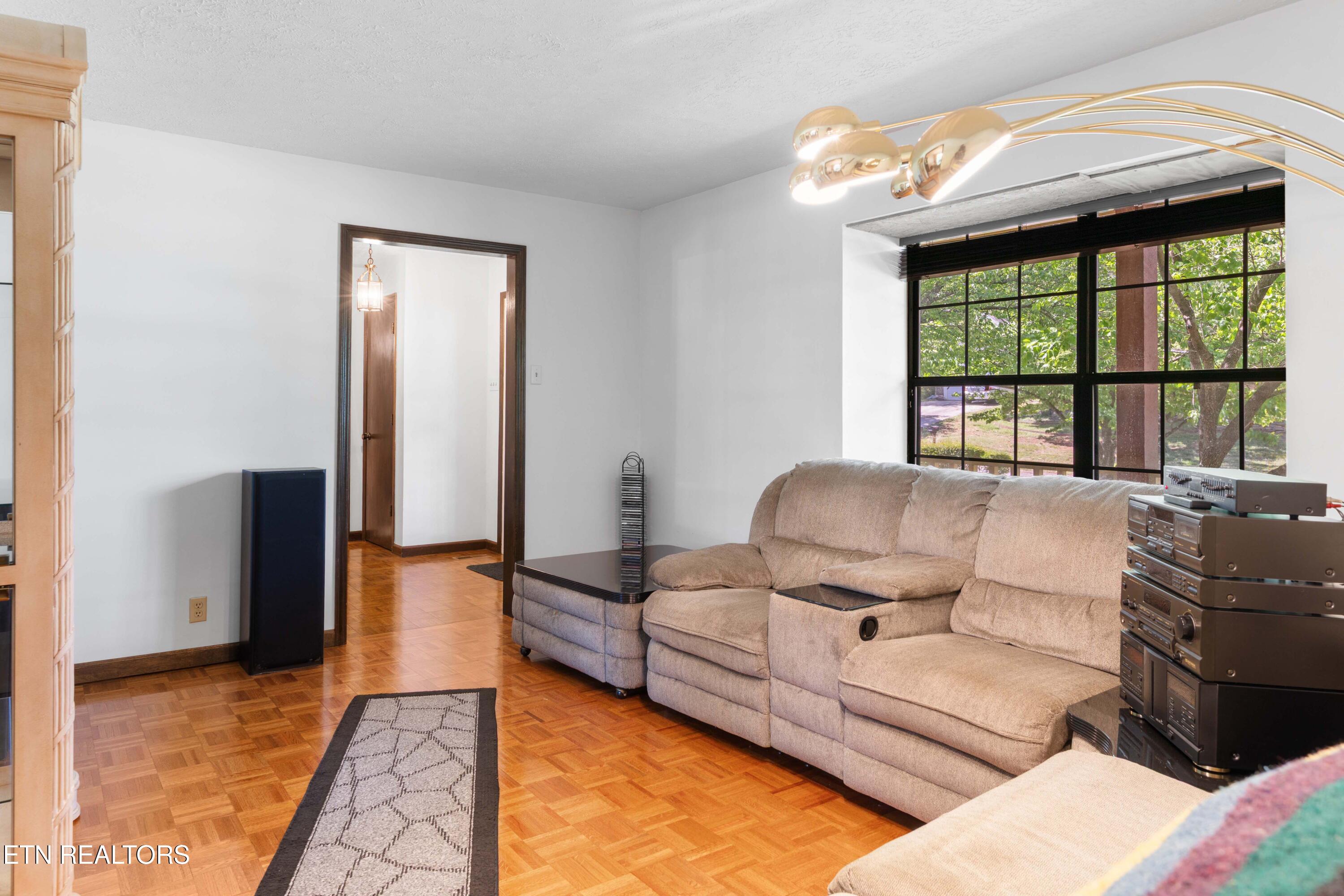11429 Hickory Springs Drive Knoxville TN 37932