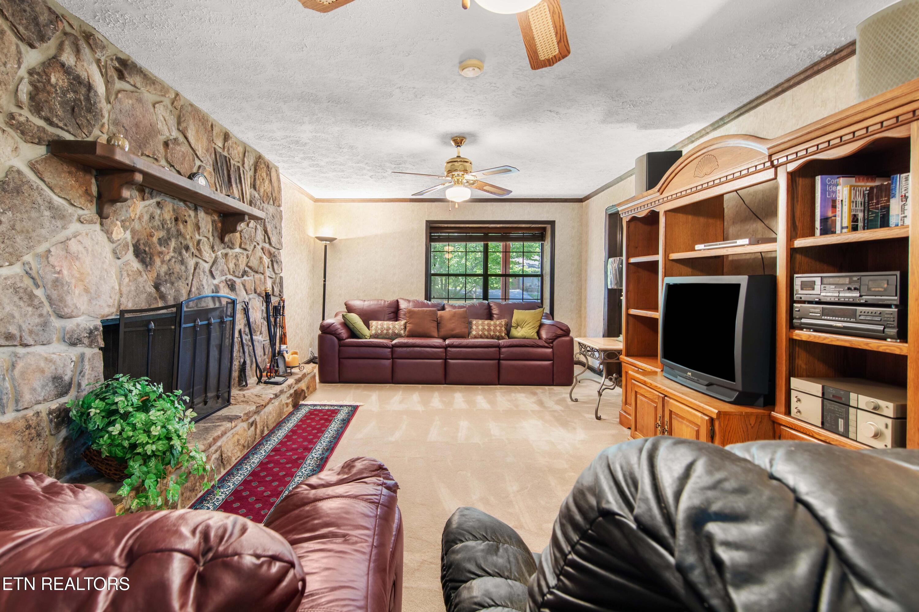 11429 Hickory Springs Drive Knoxville TN 37932