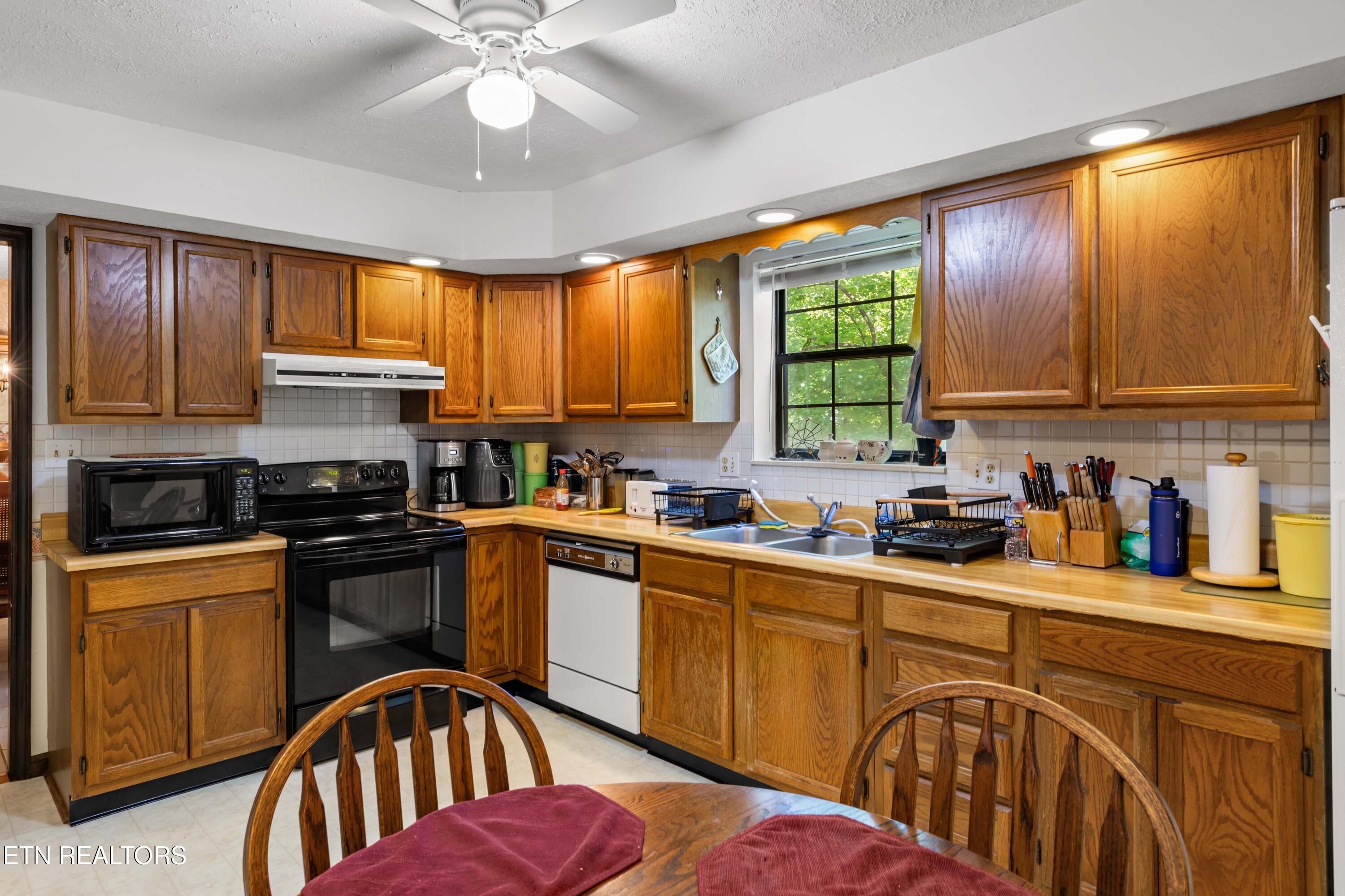 11429 Hickory Springs Drive Knoxville TN 37932