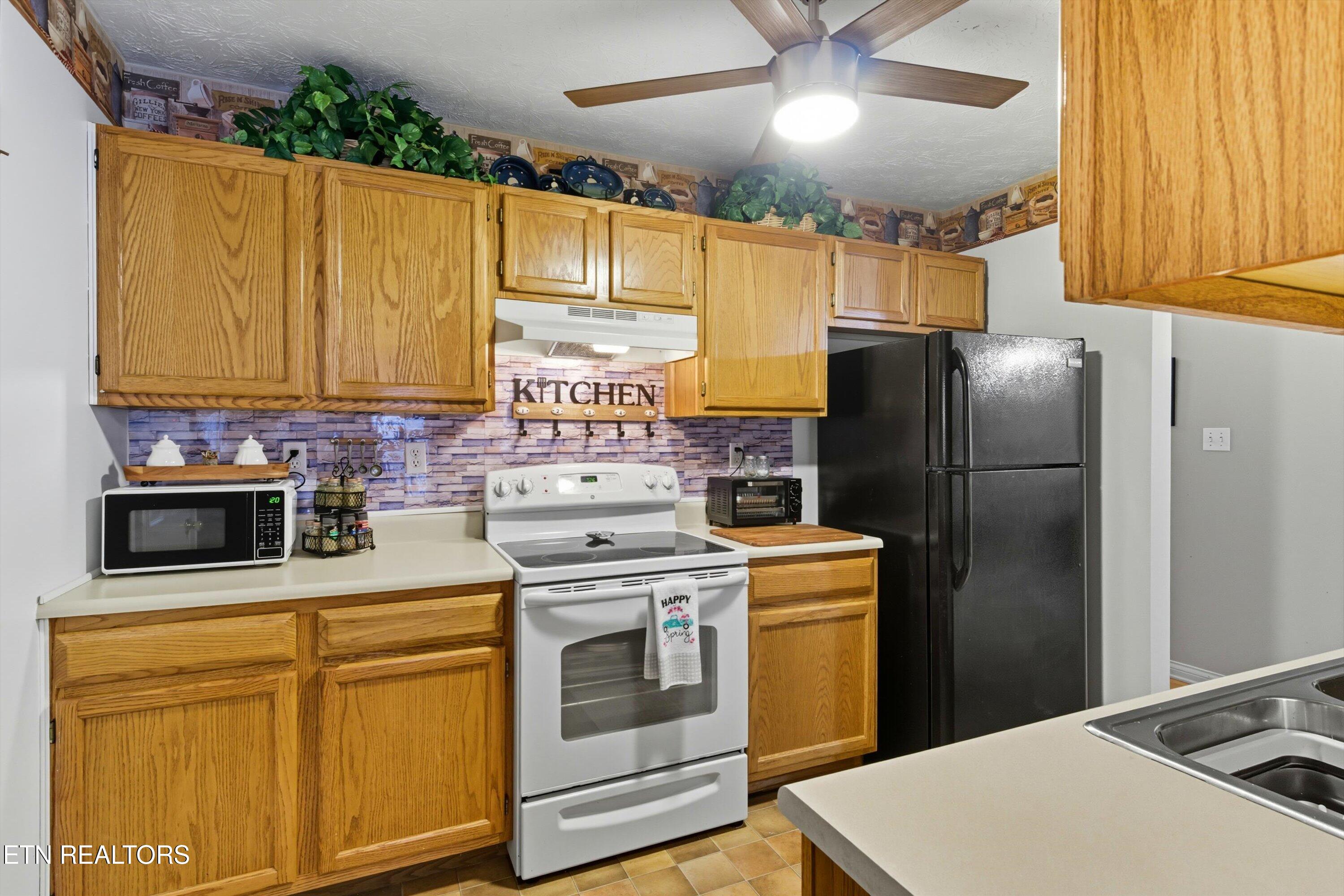 131 Emerald Court Place Lenoir City TN 37771