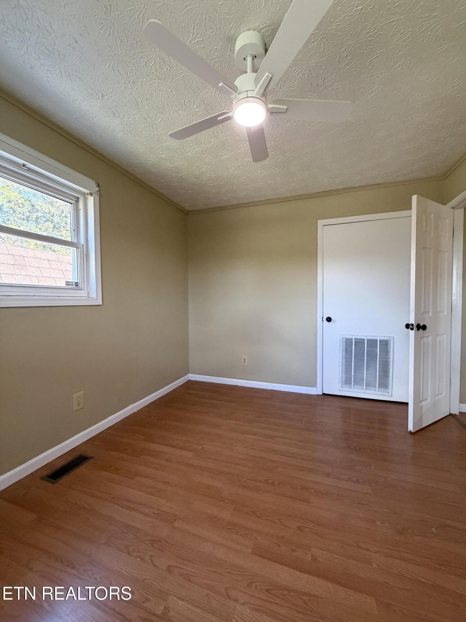 116 Oakdale Avenue Harrogate TN 37752