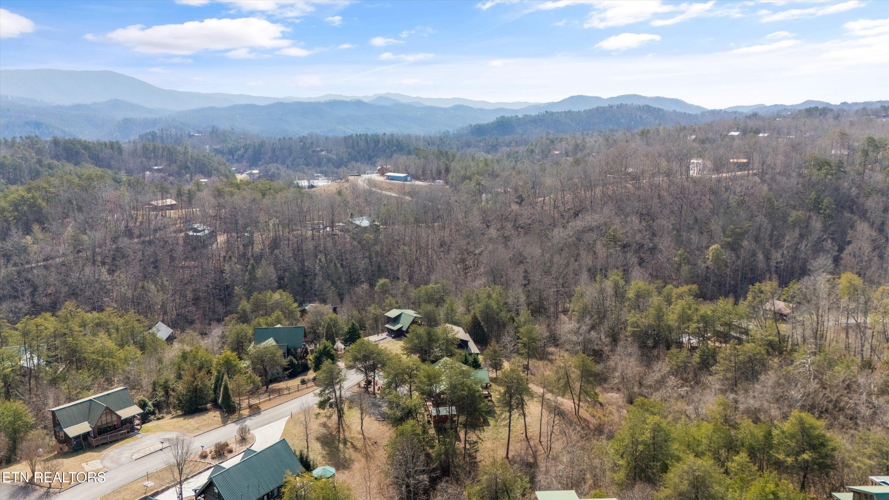 1339 Zachary Thomas Lane Sevierville TN 37876