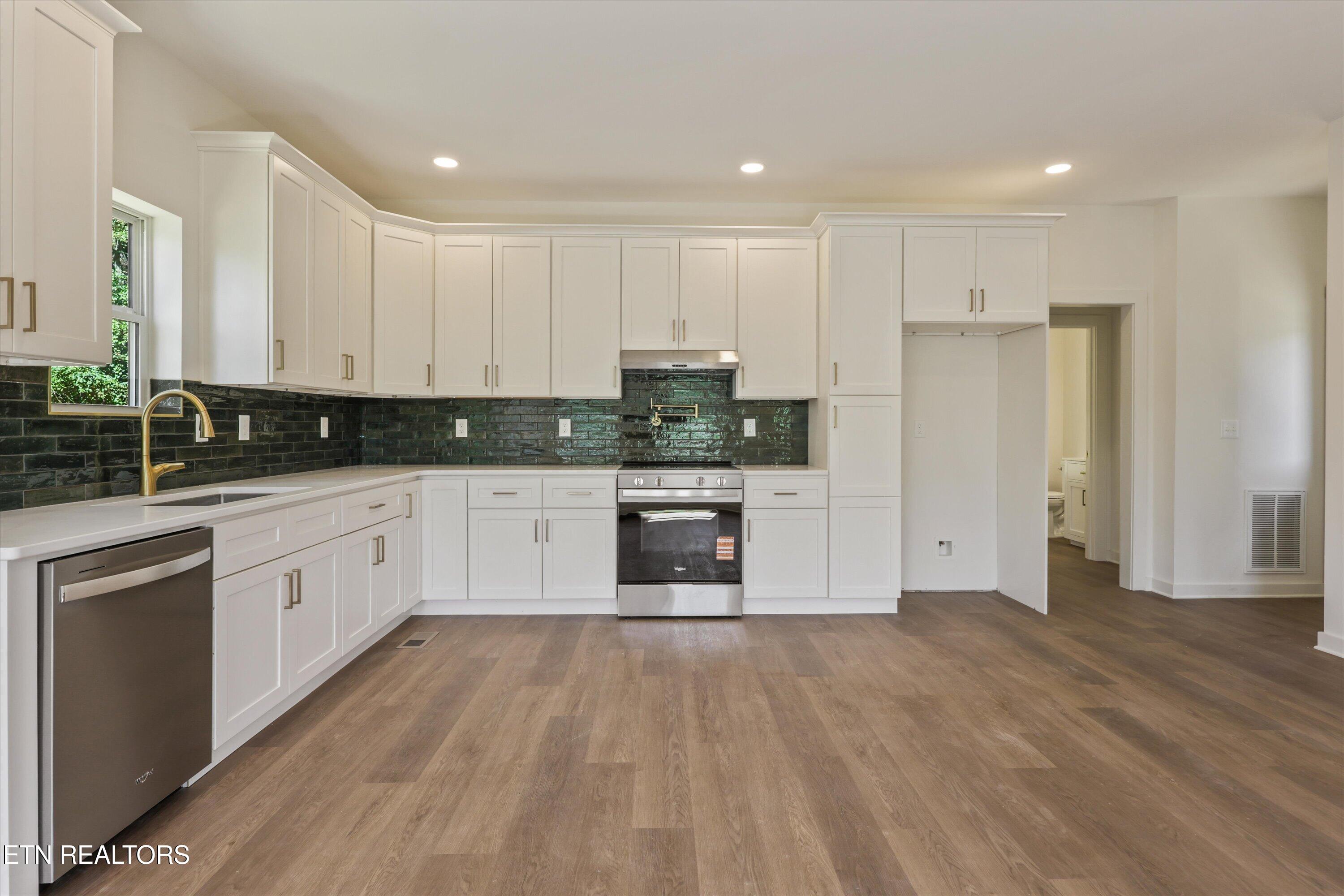 1427 Nolan Avenue Knoxville TN 37921