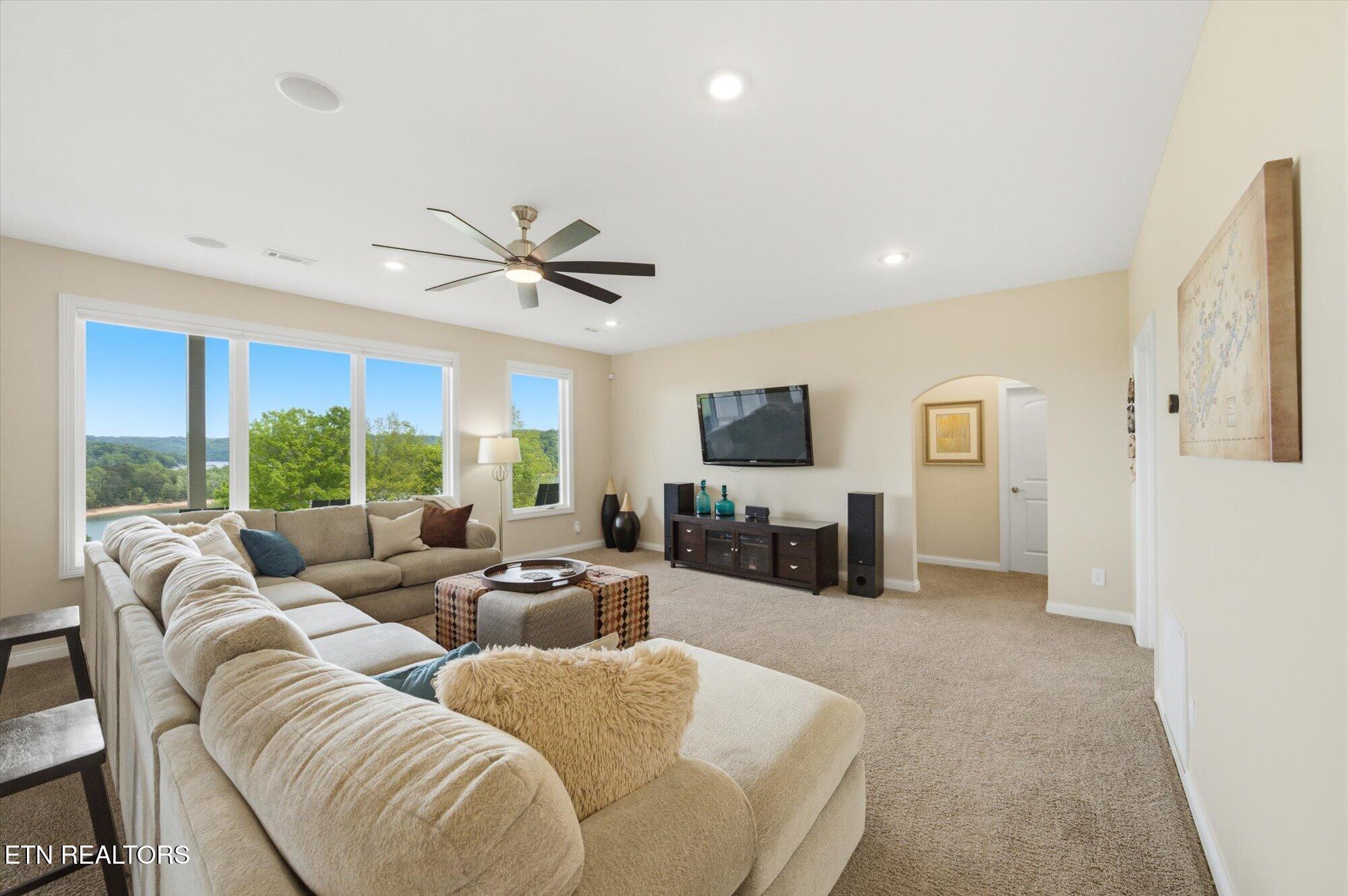 288 Mountain Crest Drive Lafollette TN 37766