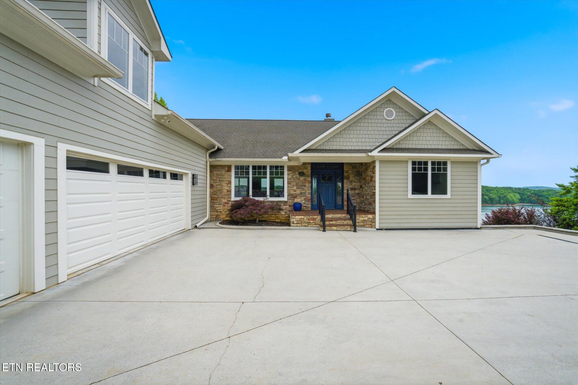 288 Mountain Crest Drive Lafollette TN 37766