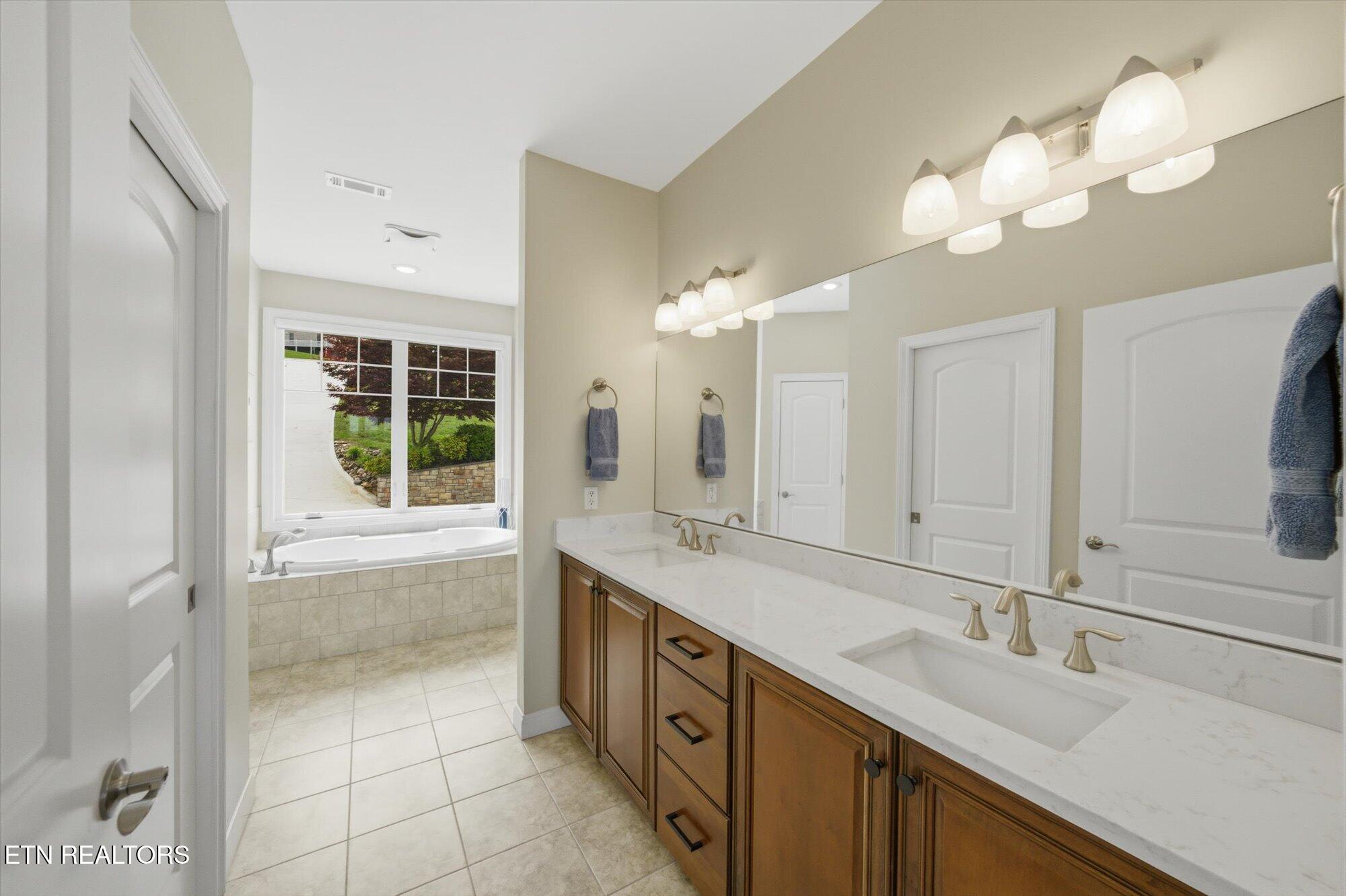 288 Mountain Crest Drive Lafollette TN 37766
