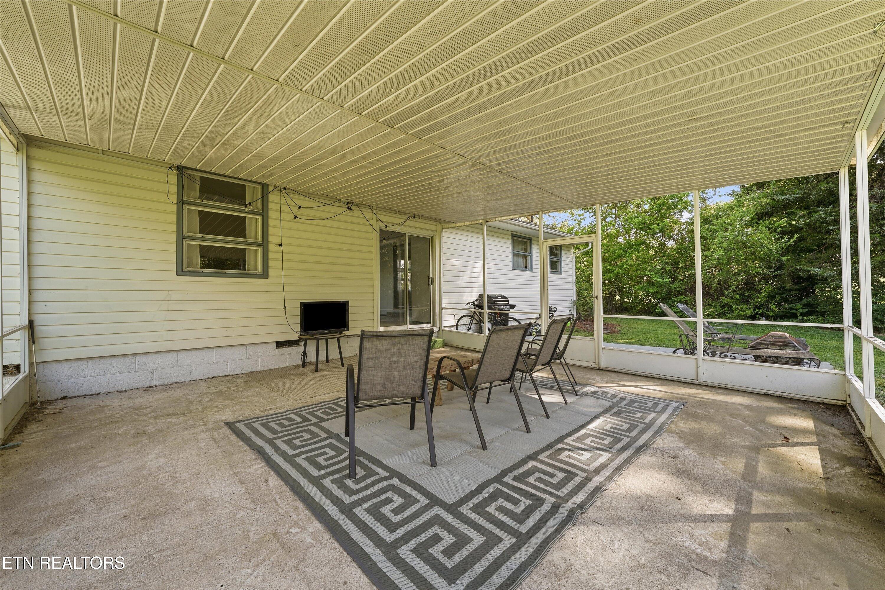 3322 Cunningham Road Knoxville TN 37918
